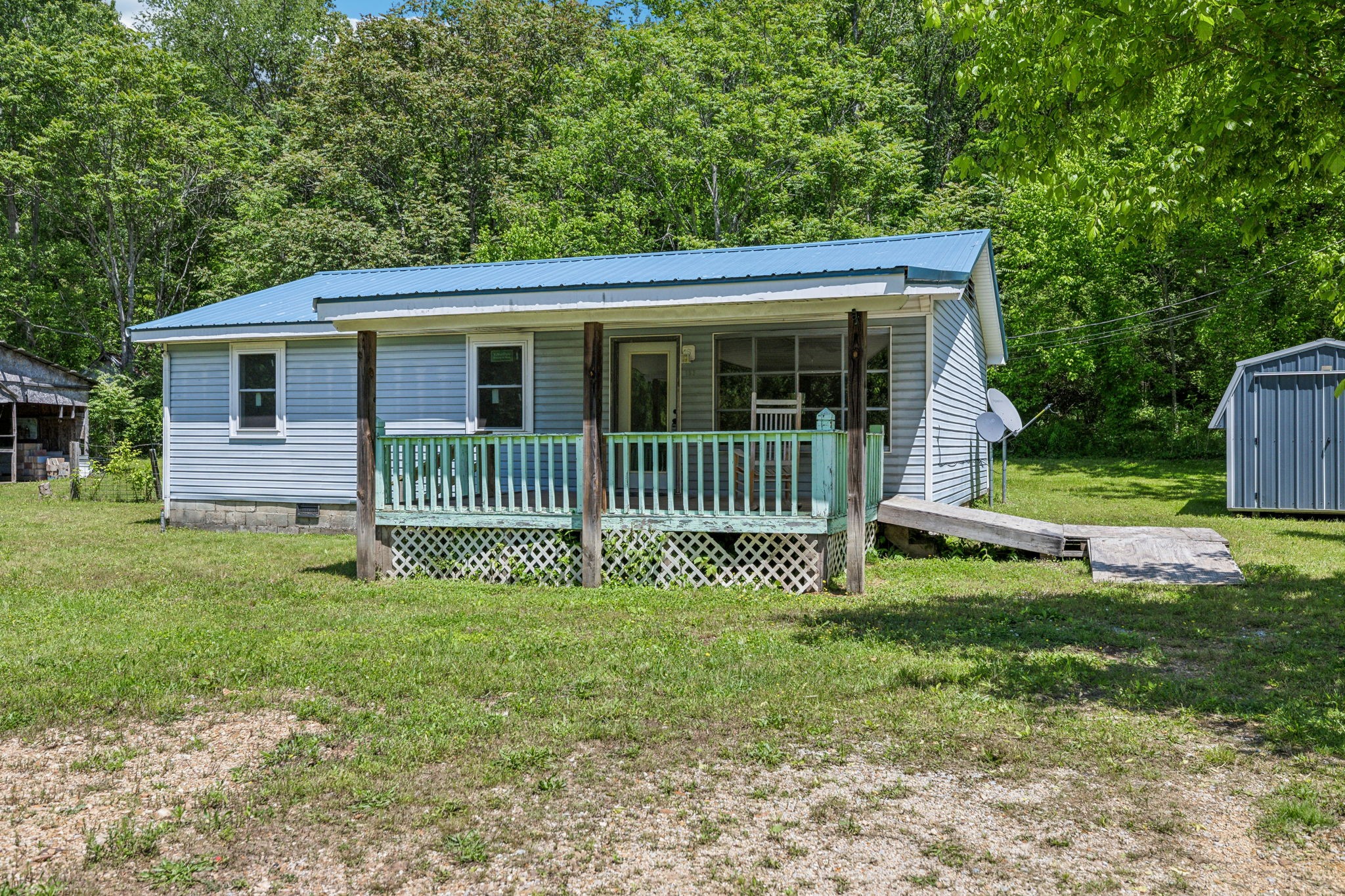 163 Longbranch Rd Property Photo 14