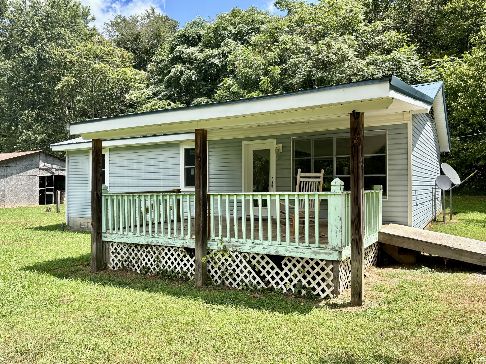 163 Longbranch Rd Property Photo 17