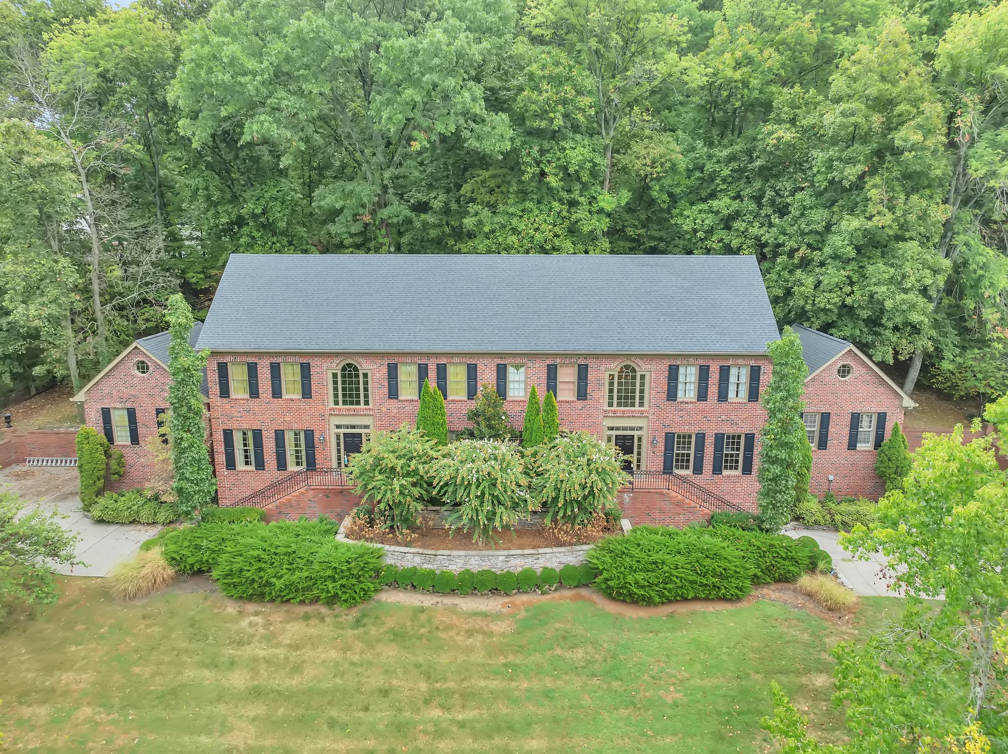 5468 Granny White Pike Property Photo 33