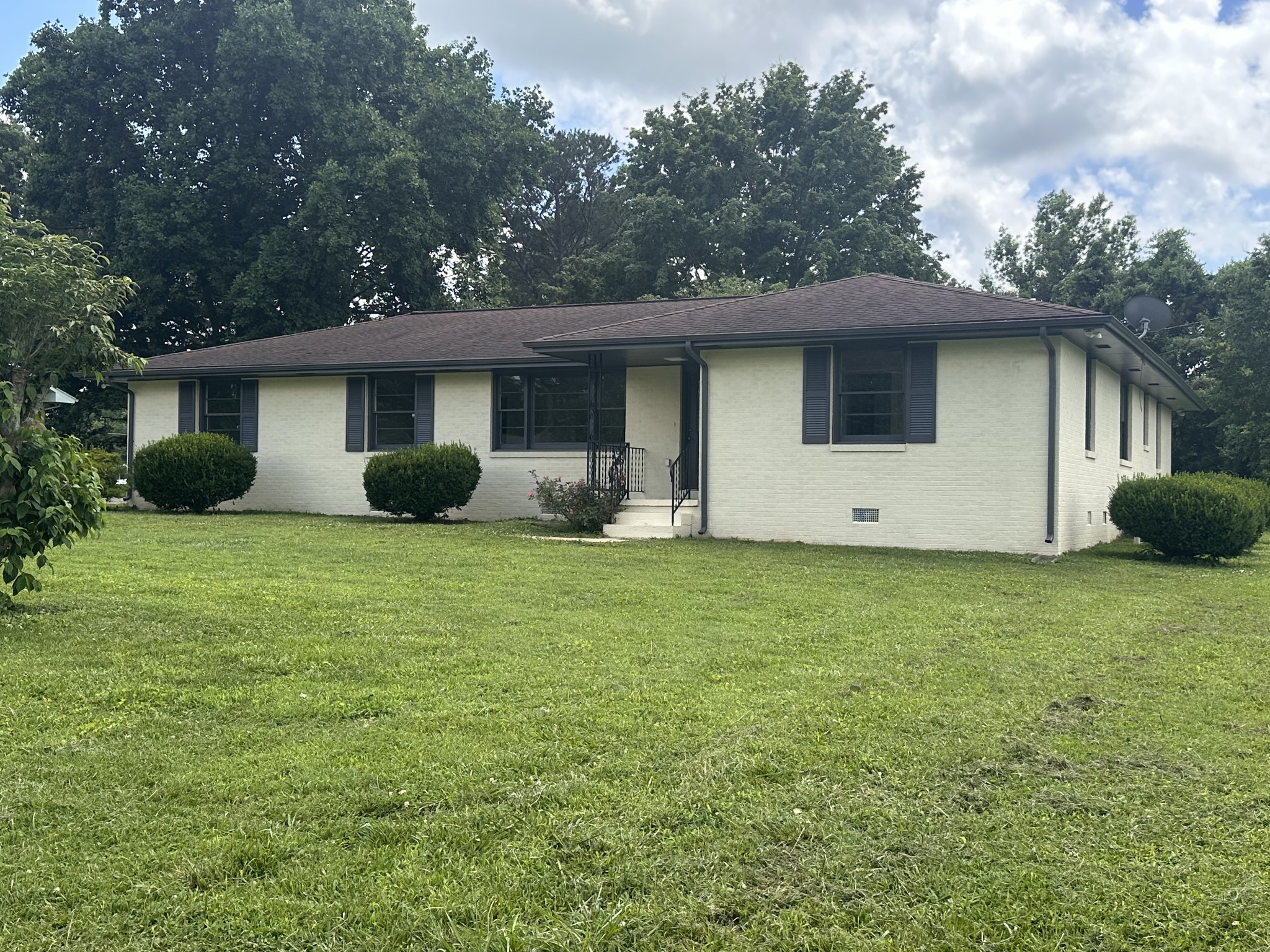 302 Dow Dr Property Photo 4