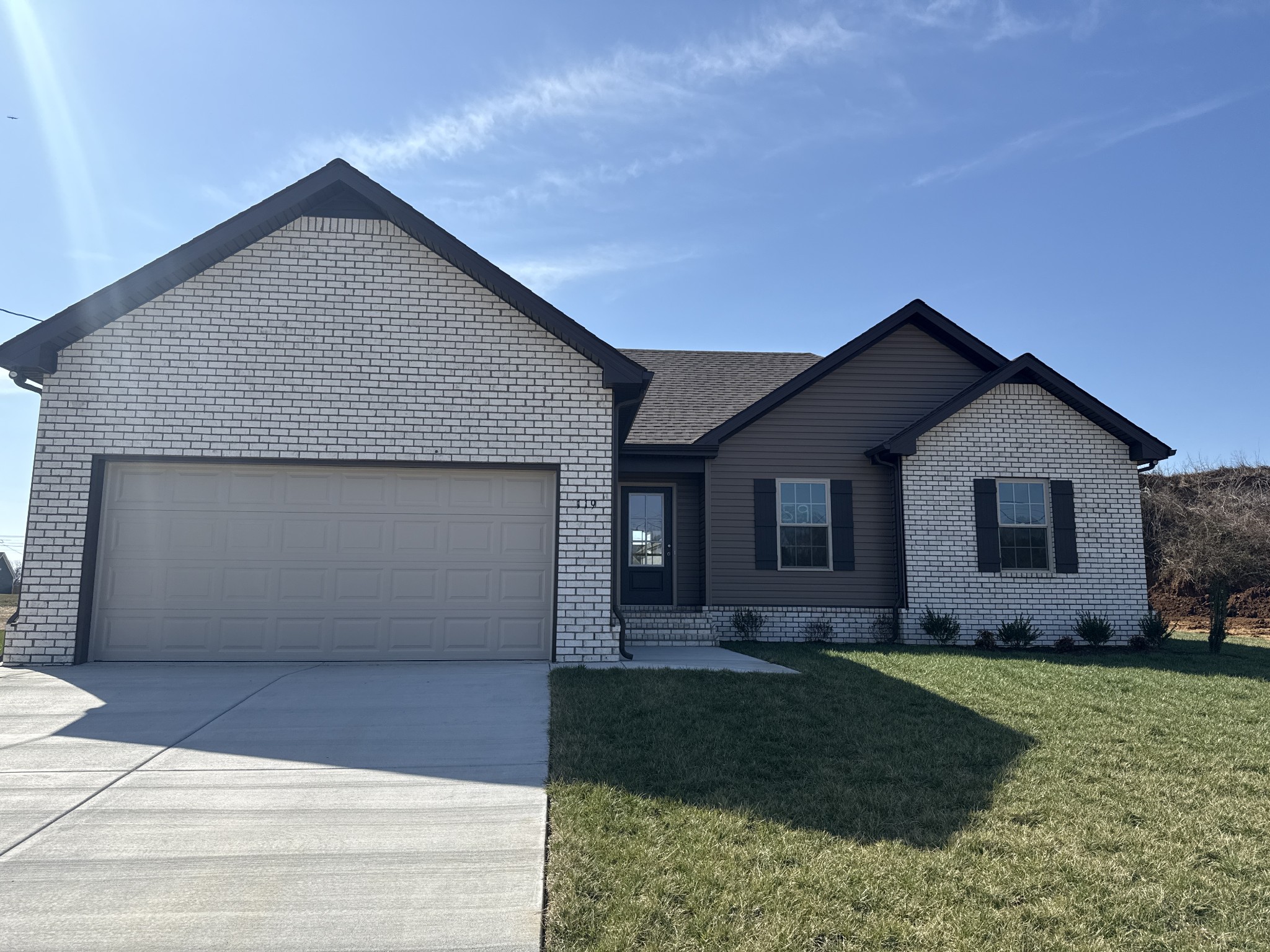 119 Hidden circle Property Photo 1
