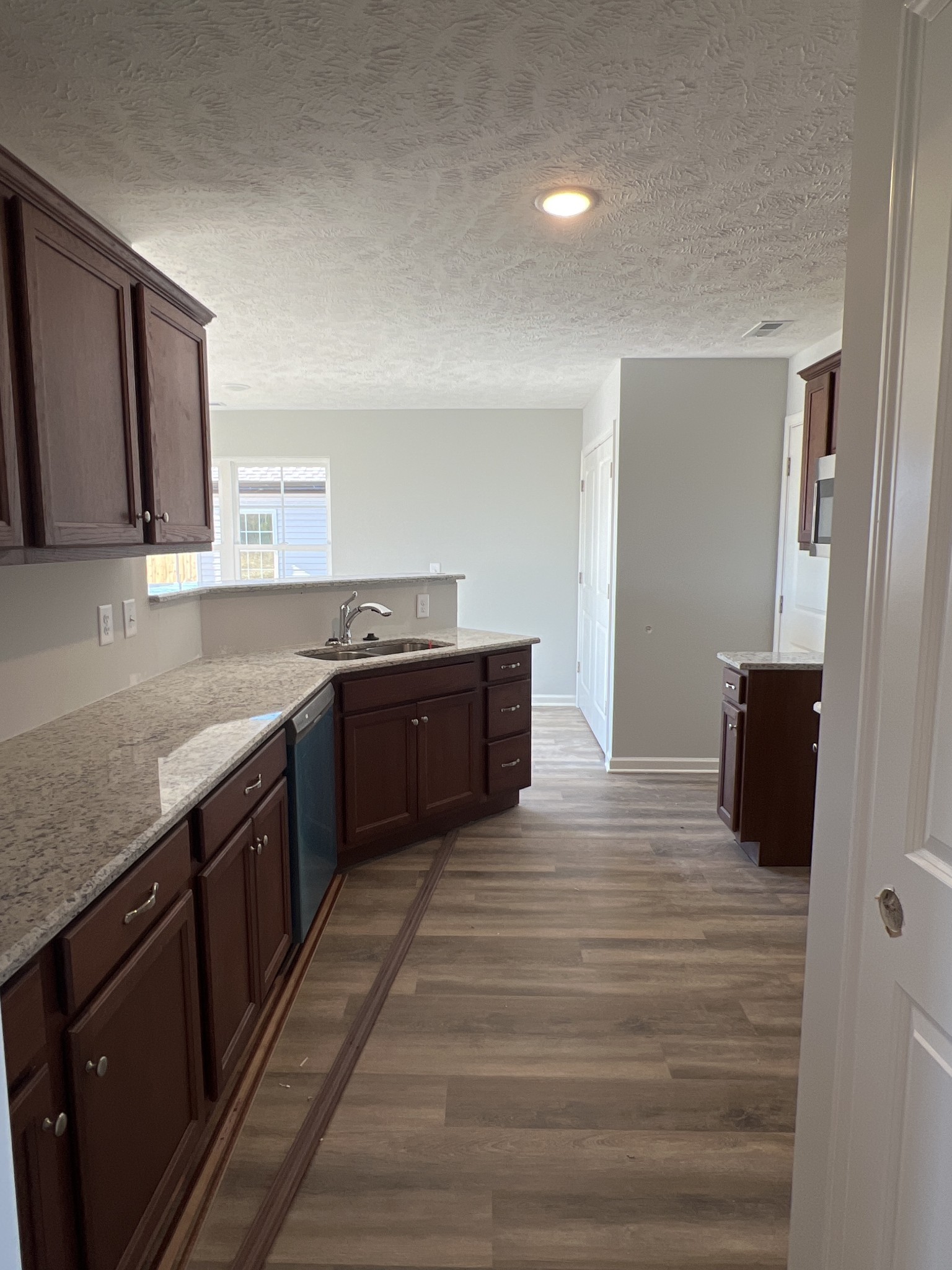119 Hidden Circle Property Photo 2