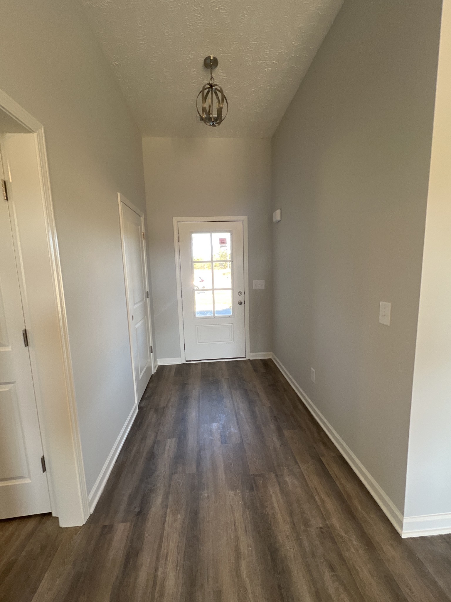119 Hidden Circle Property Photo 6