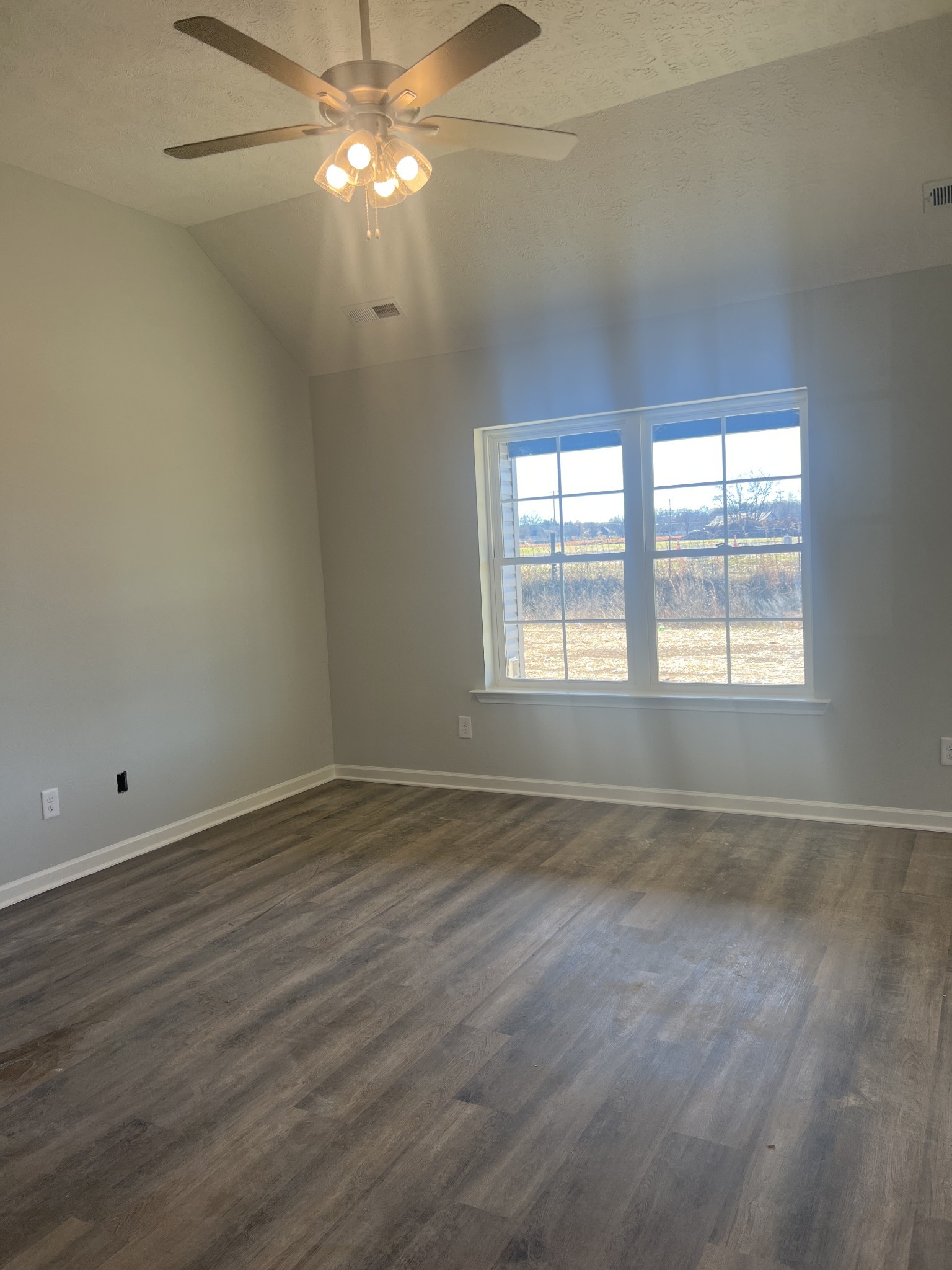 119 Hidden Circle Property Photo 7