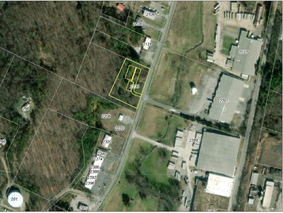 2200 Blue Springs Road Property Photo 1