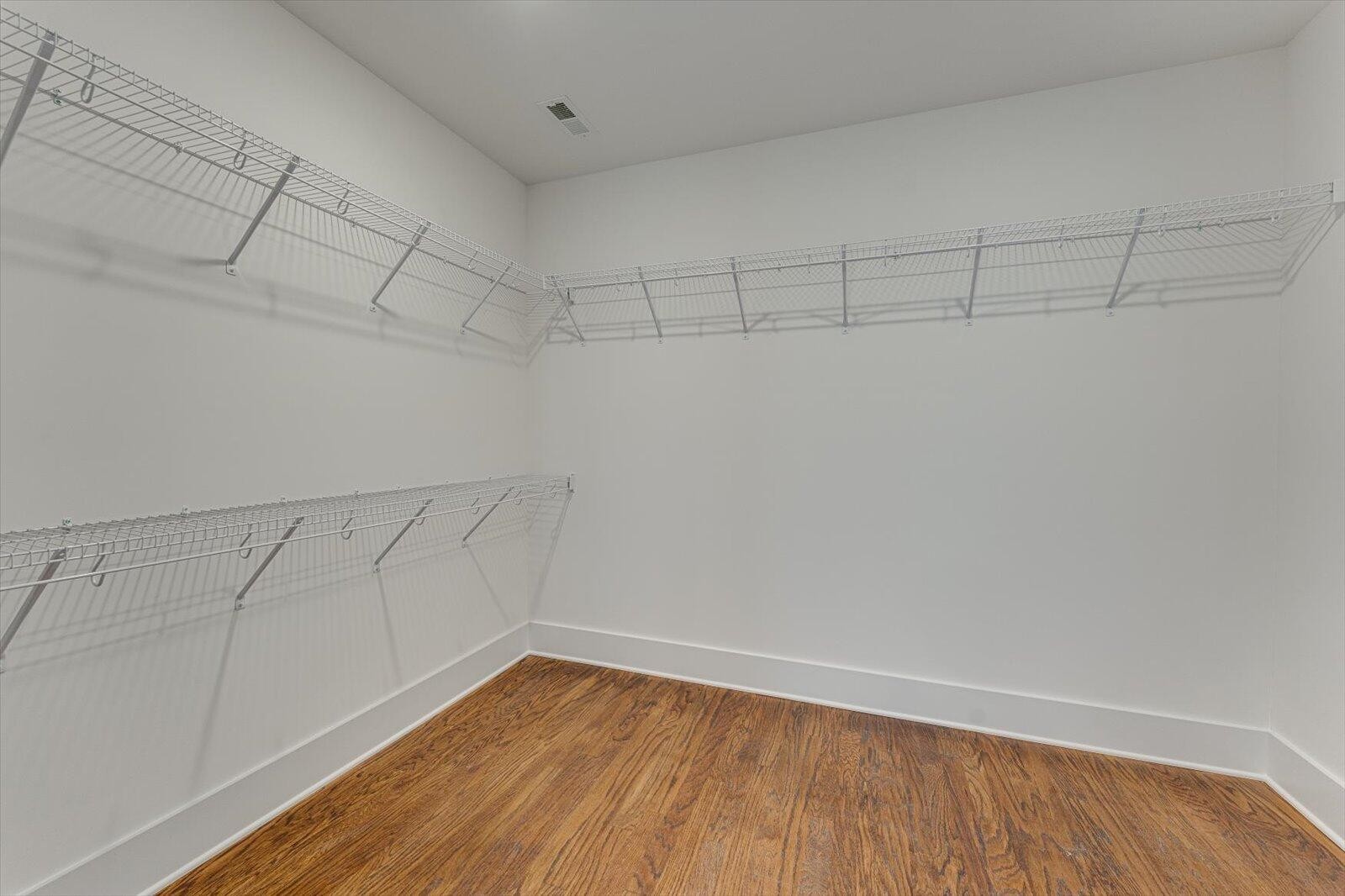 111 Arthur Lane, Nw Property Photo 26