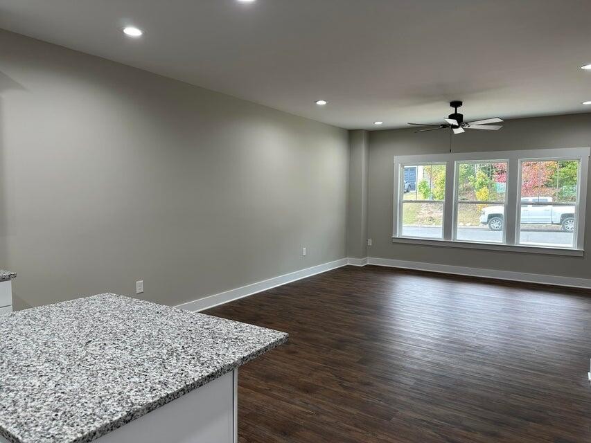 1344 Unity Drive, Ne Property Photo 2