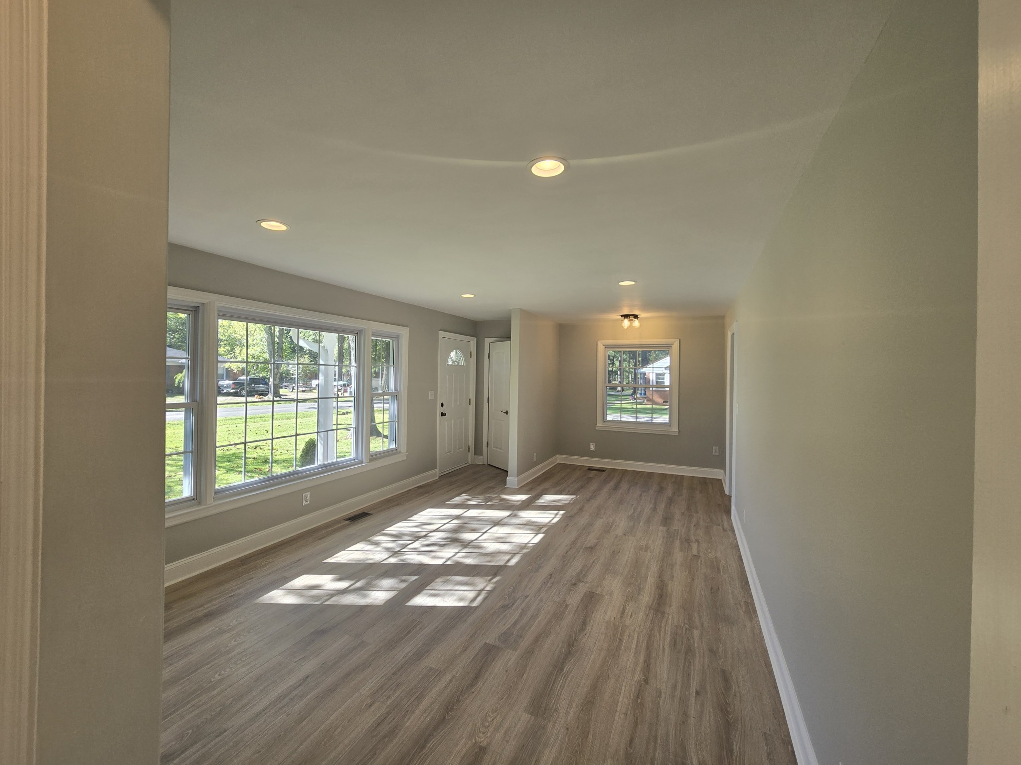 704 Davis St Property Photo 11