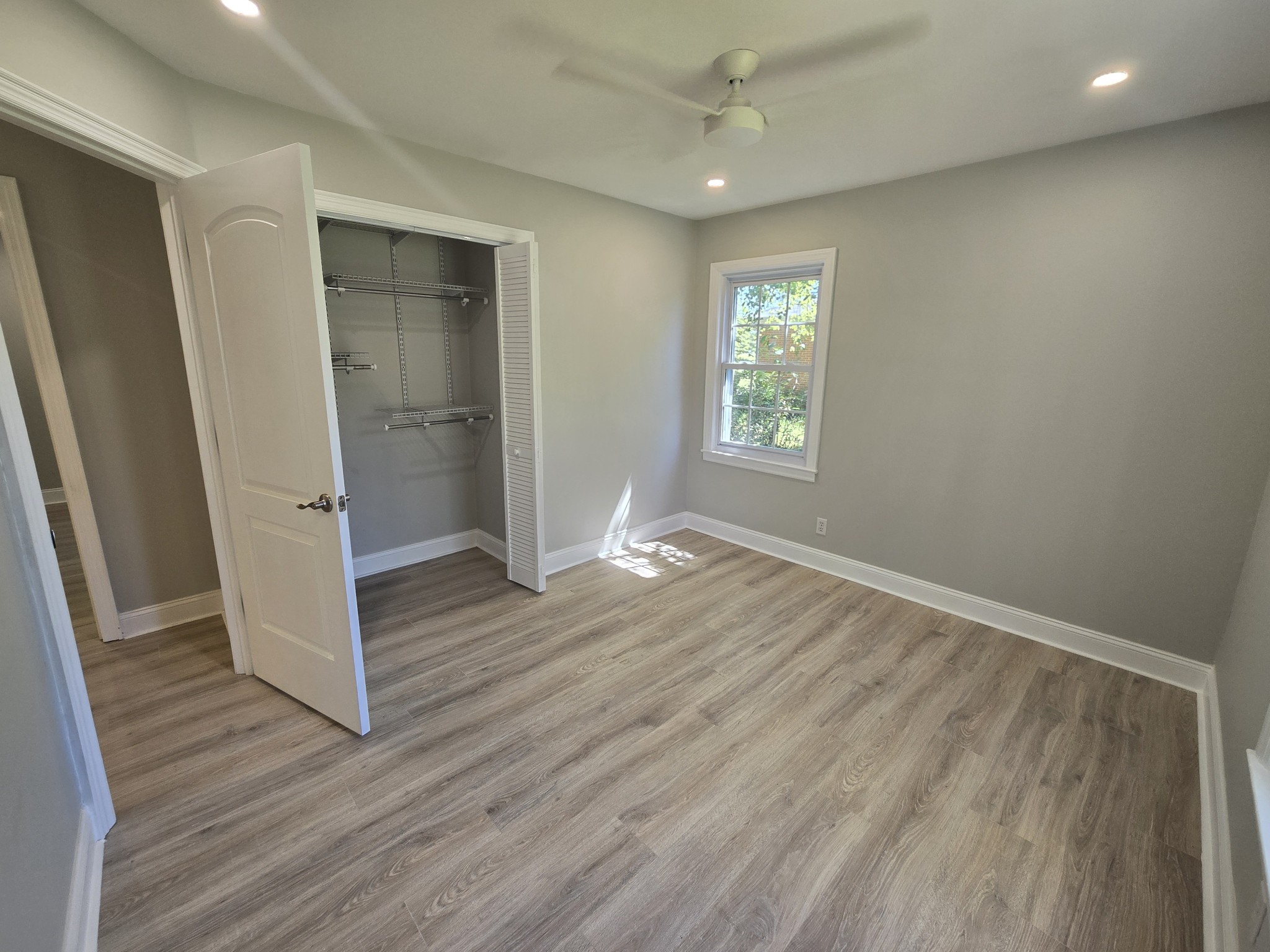 704 Davis St Property Photo 12