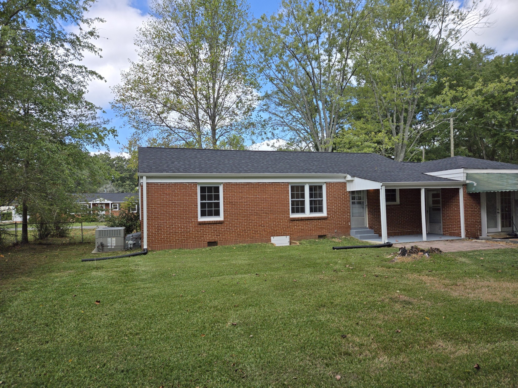 704 Davis St Property Photo 27
