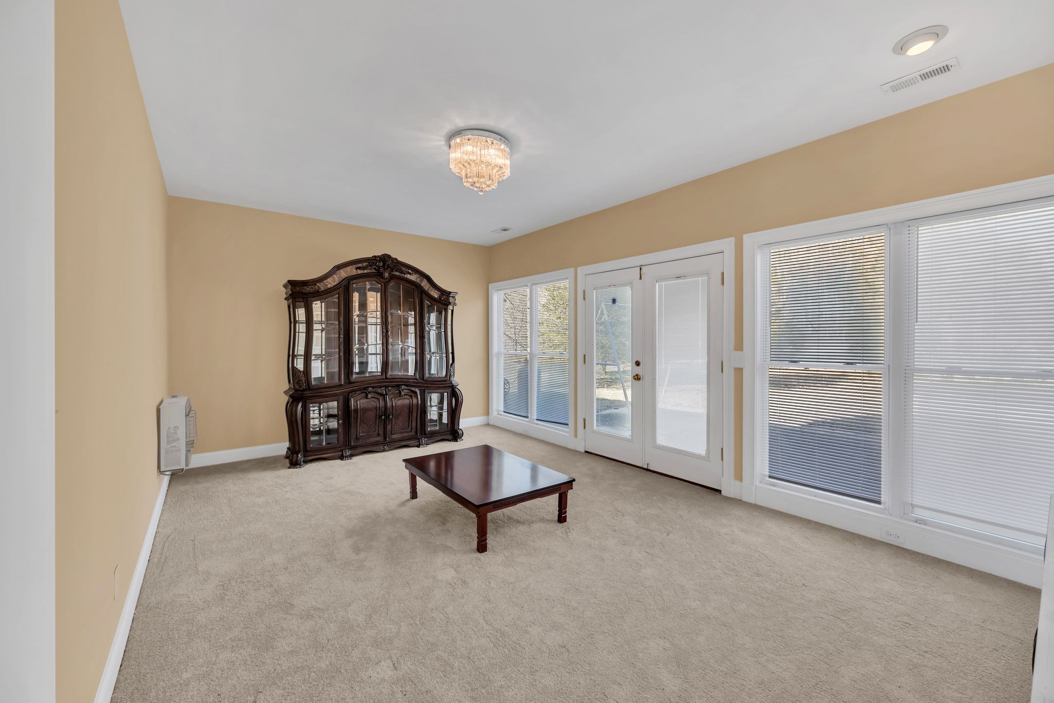 5322 Huffman Road Property Photo 18