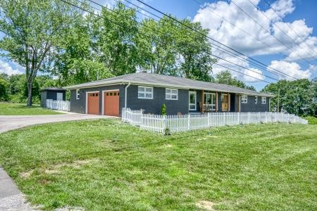 8903 Hwy 127, N Property Photo 3