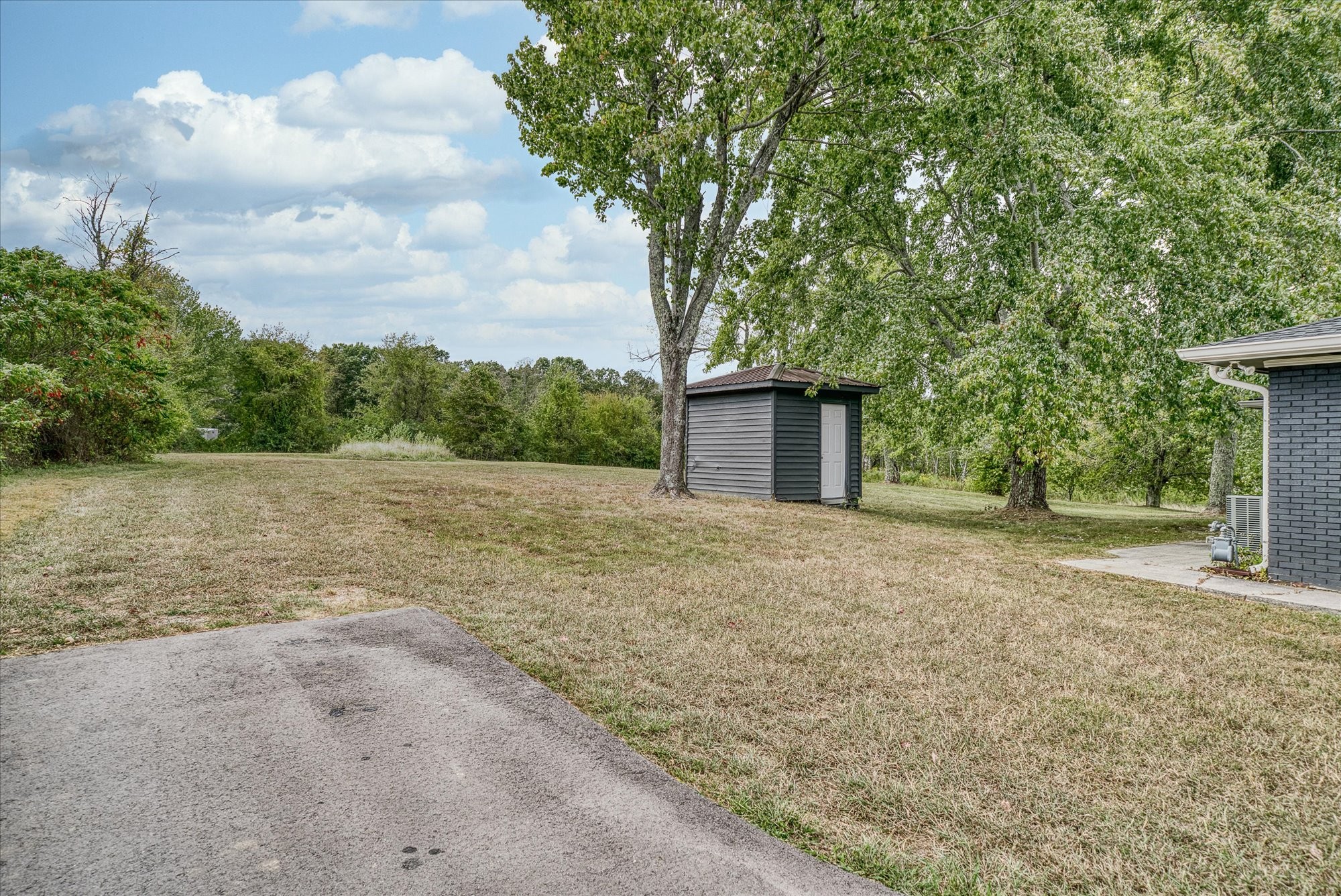 8903 Hwy 127, N Property Photo 6