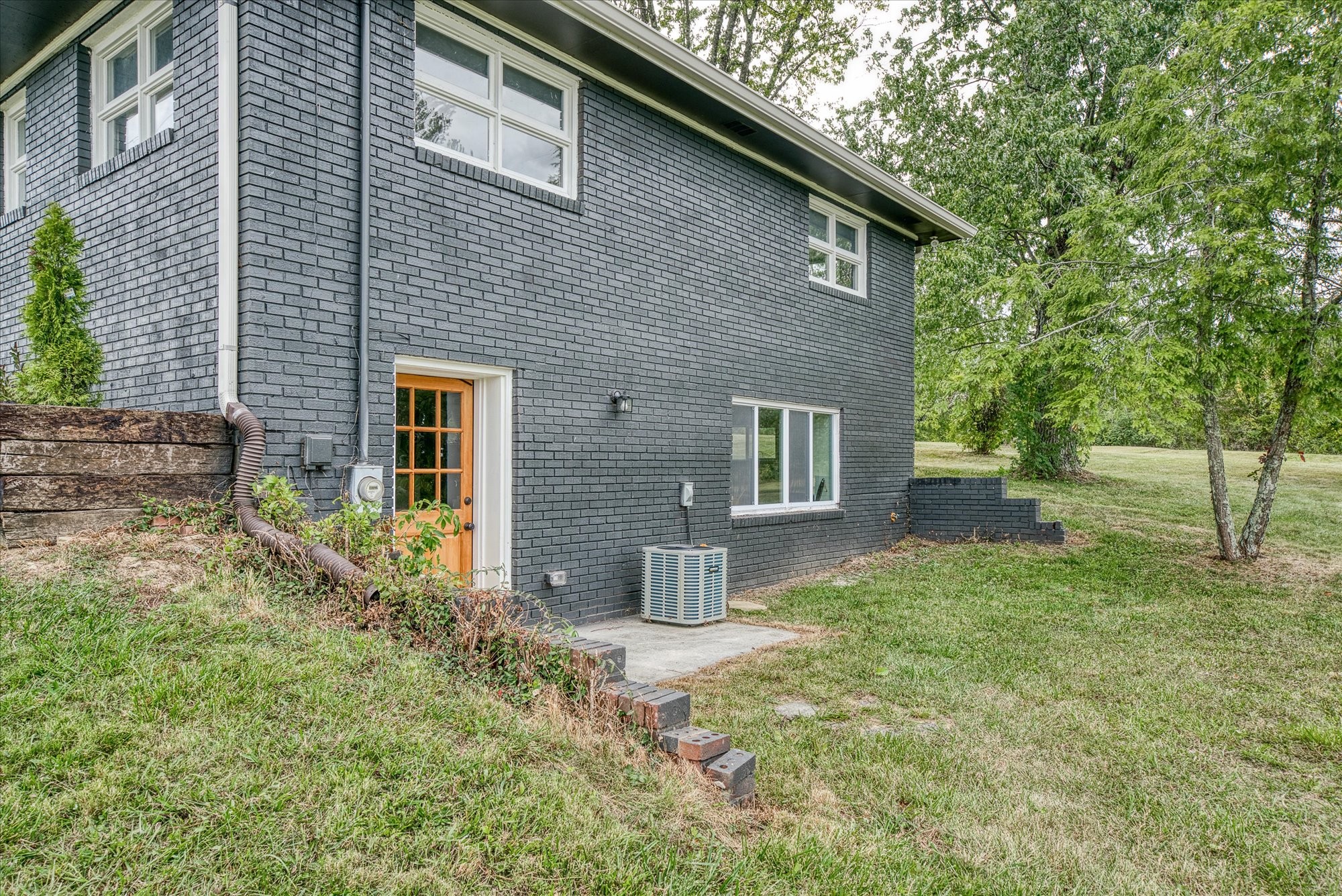 8903 Hwy 127, N Property Photo 12