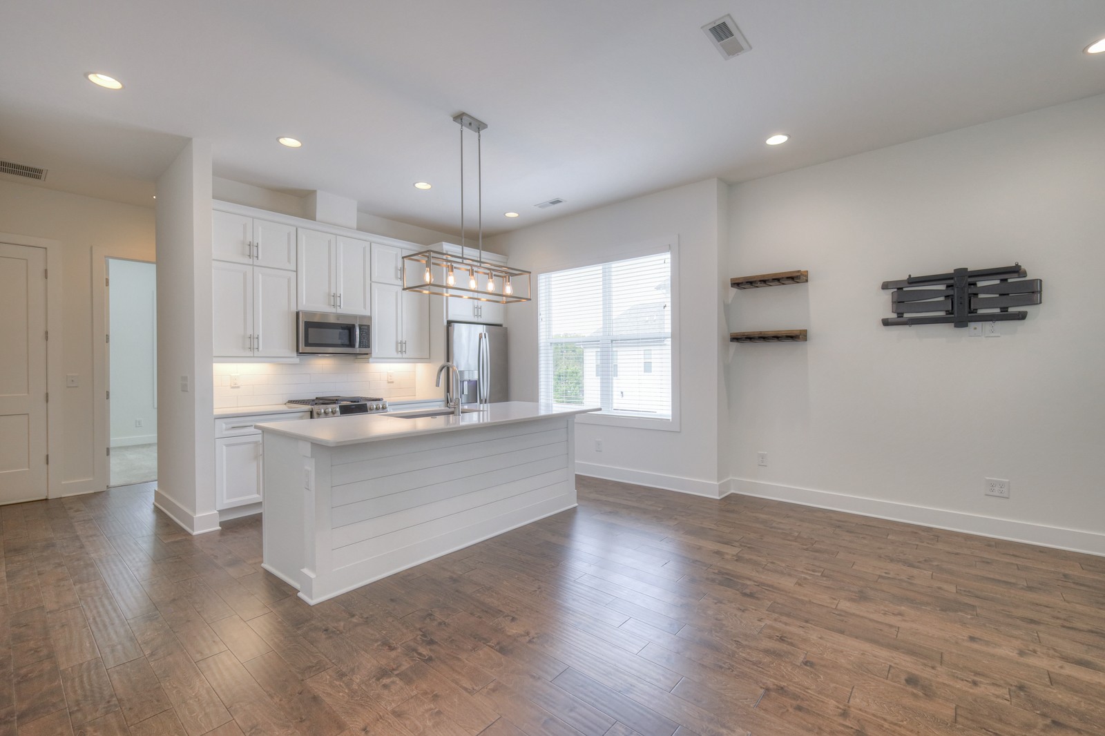 544 Vernon Cir Property Photo 15
