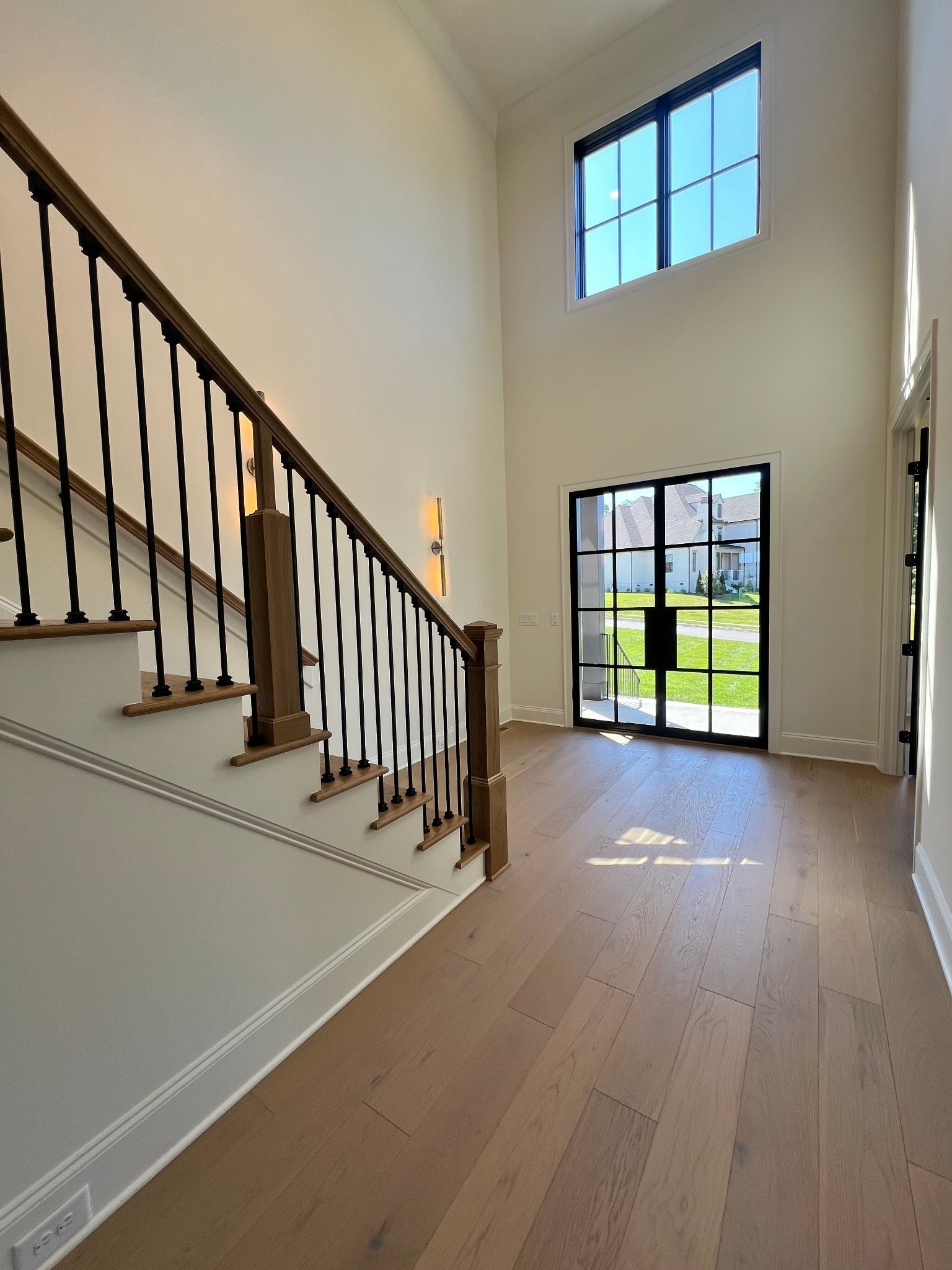 1672 Geralds Drive Property Photo 8