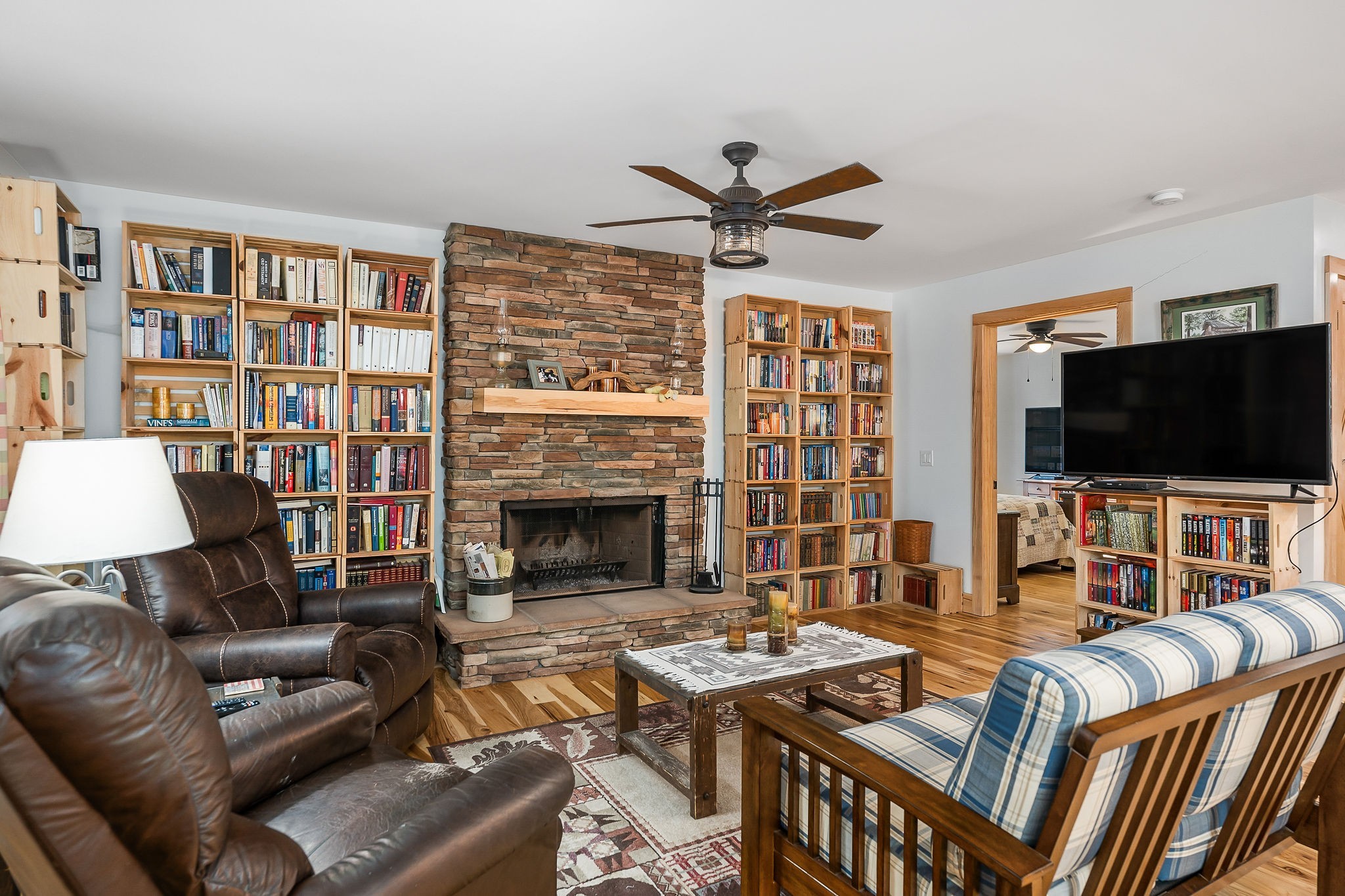 120 Drew Ct Property Photo 6
