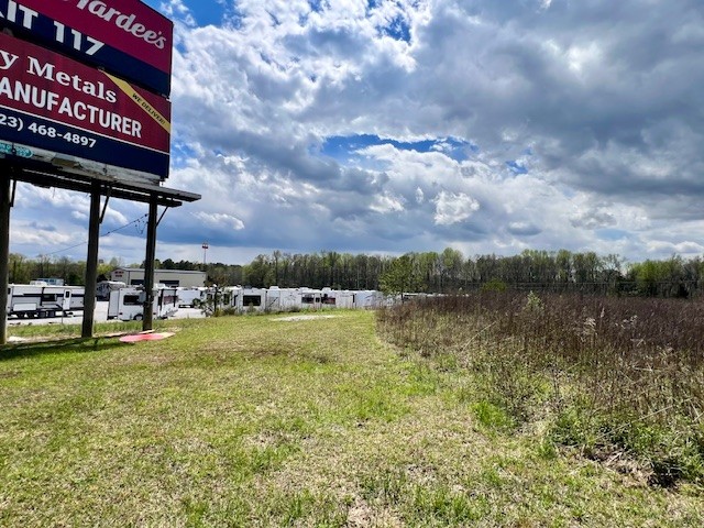 0 Expressway Dr Property Photo 2
