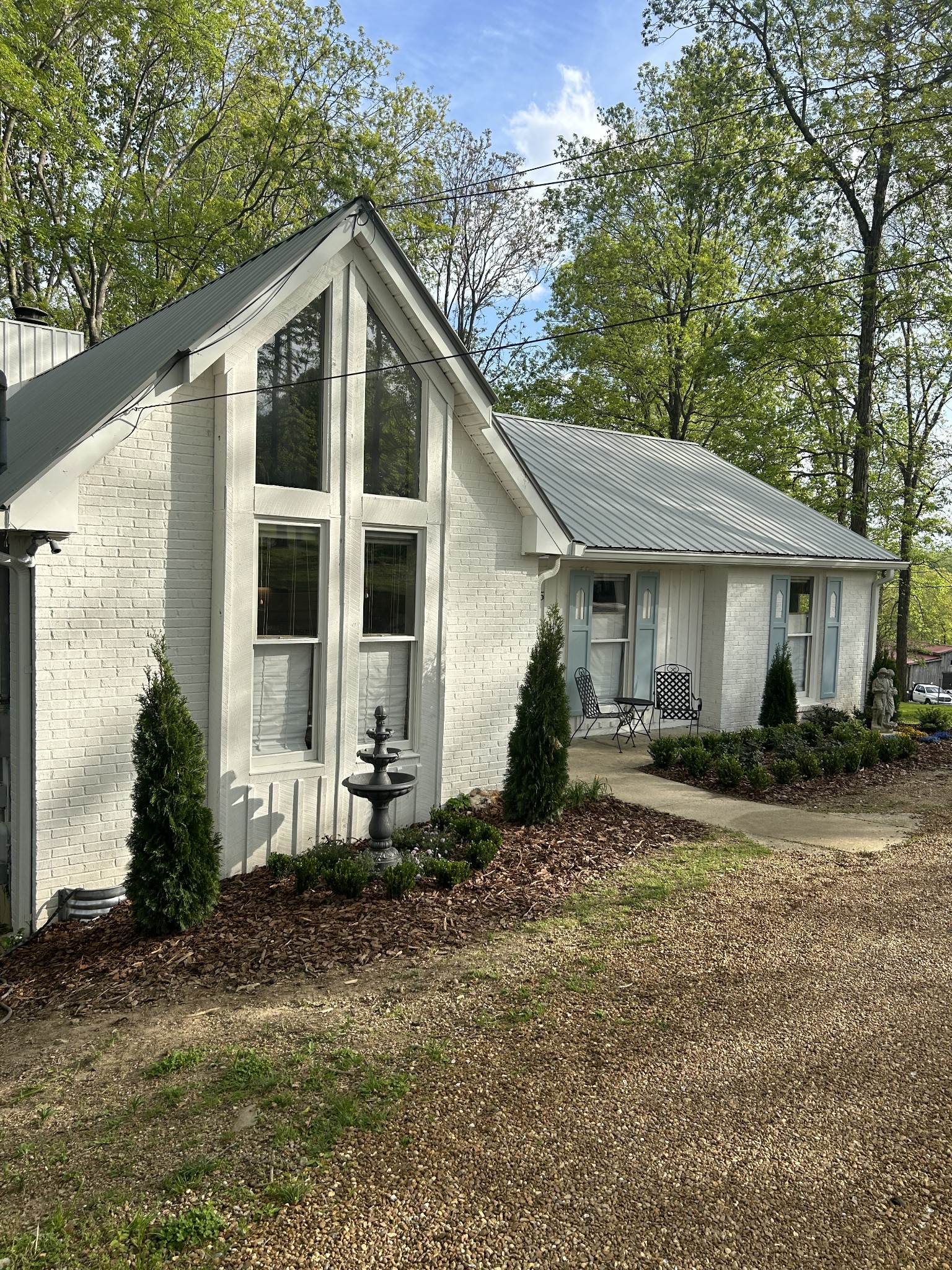 8465 Old Charlotte Pike Property Photo 3