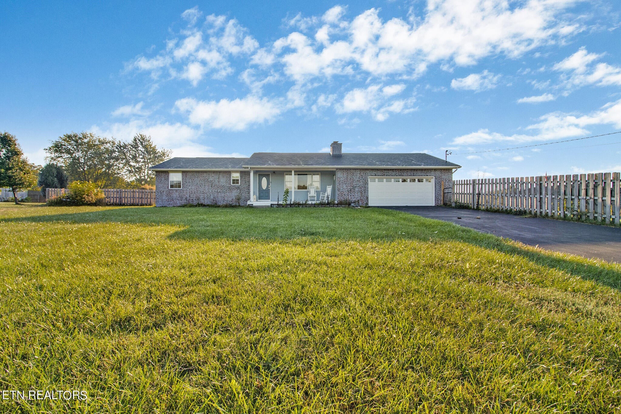 634 Lawson Rd Property Photo 1