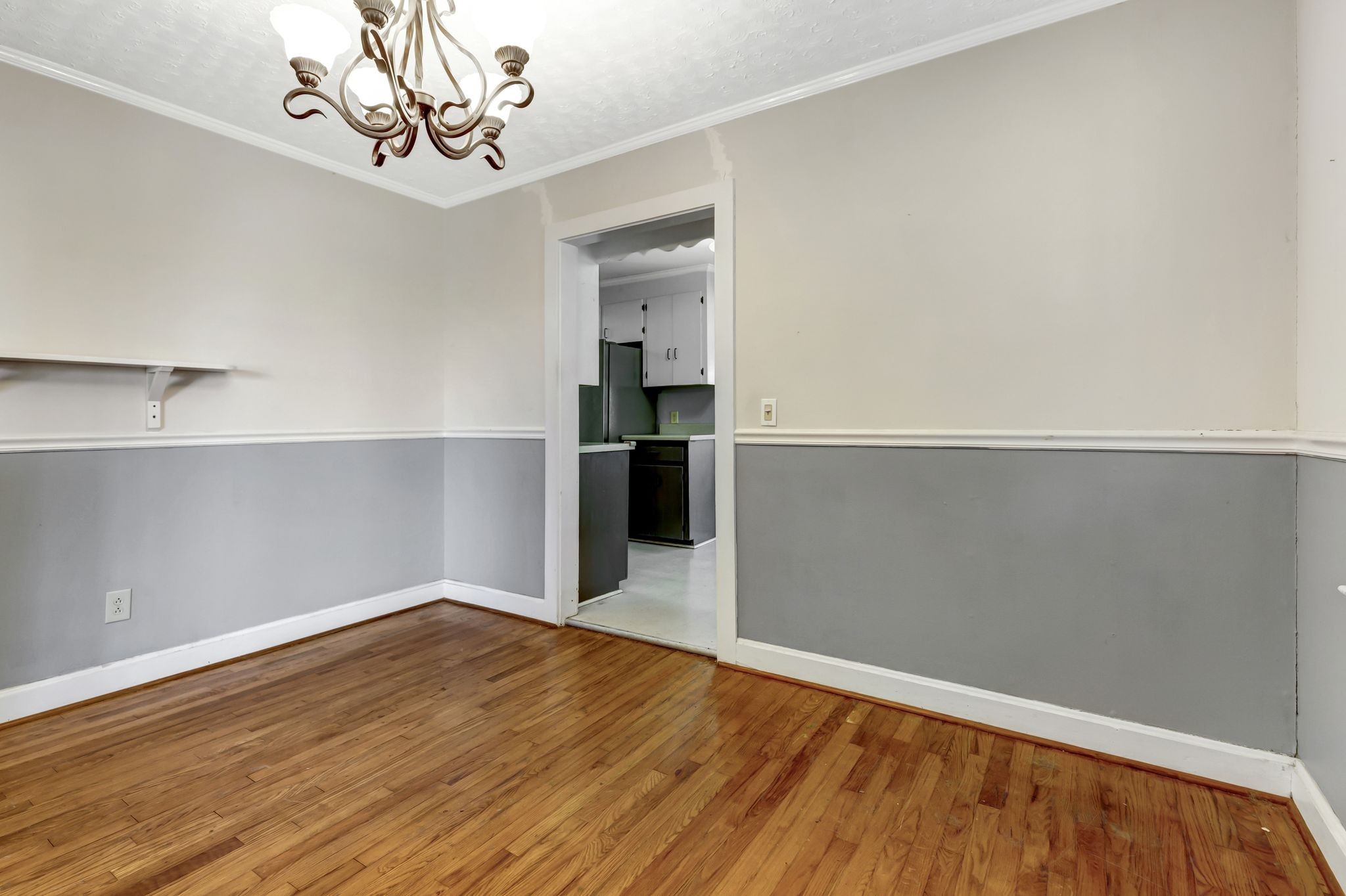 1616 Highway 130, E Property Photo 11