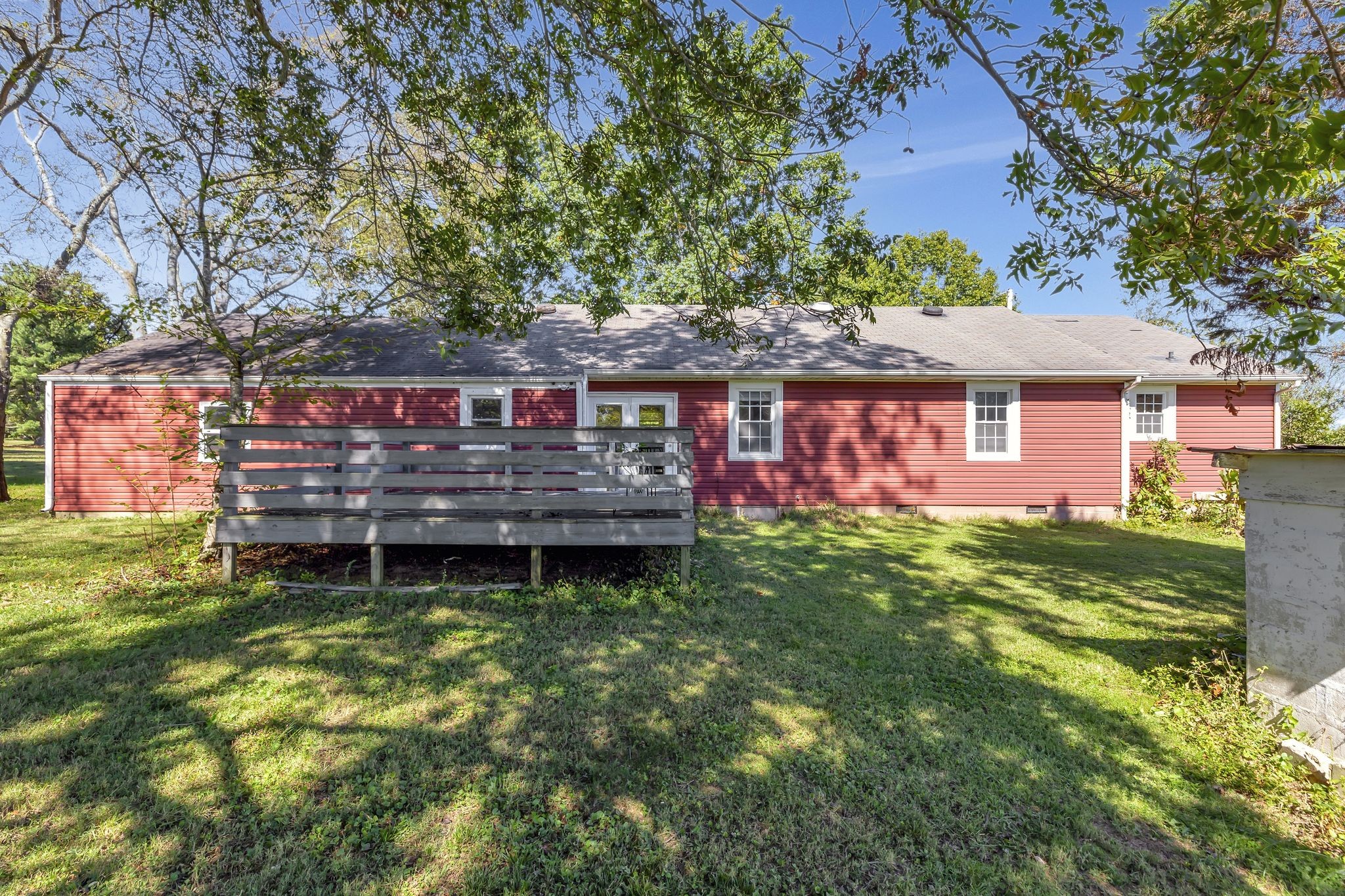 1616 Highway 130, E Property Photo 37