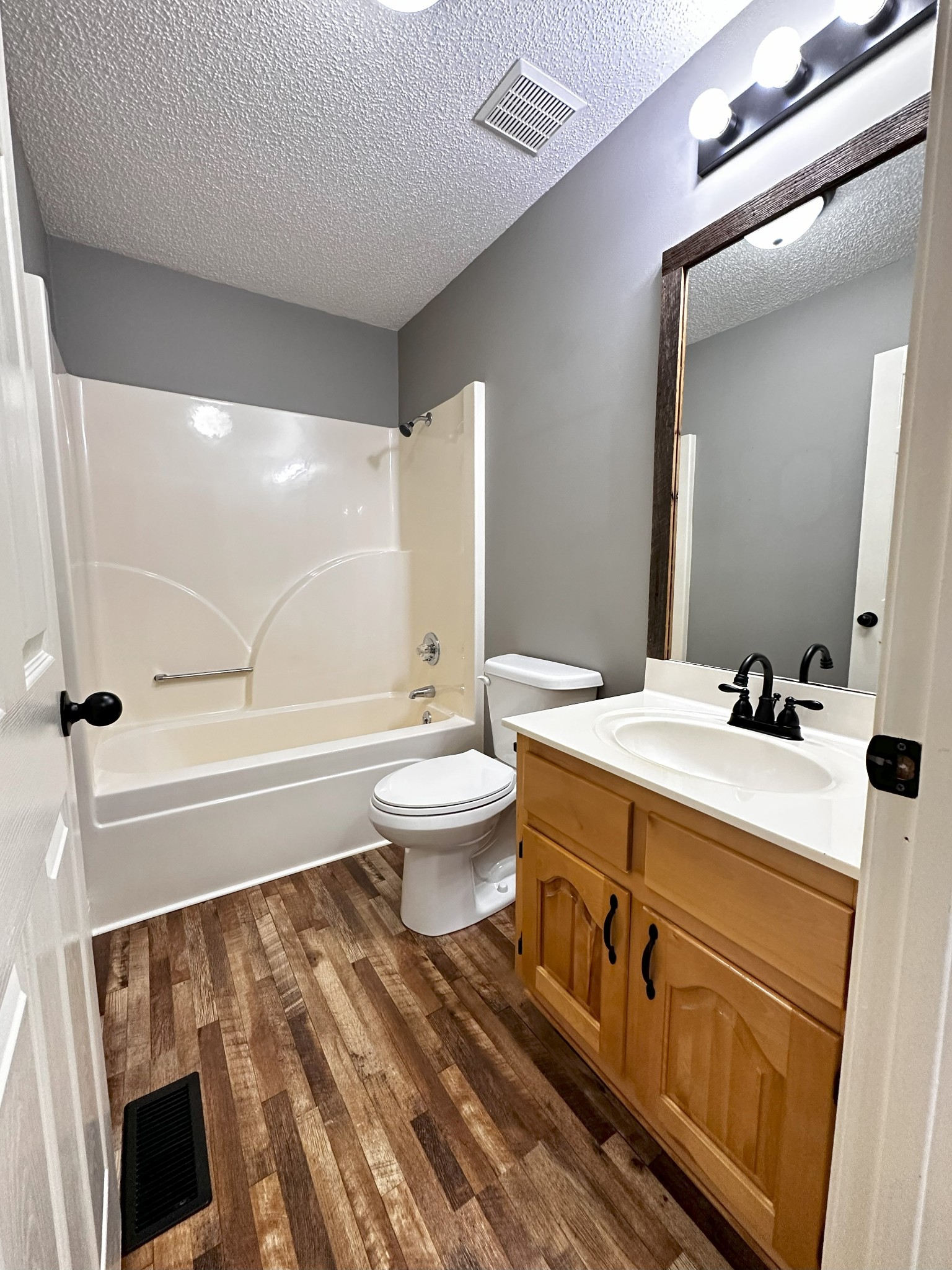 1461 Pennsylvania Ave Property Photo 52