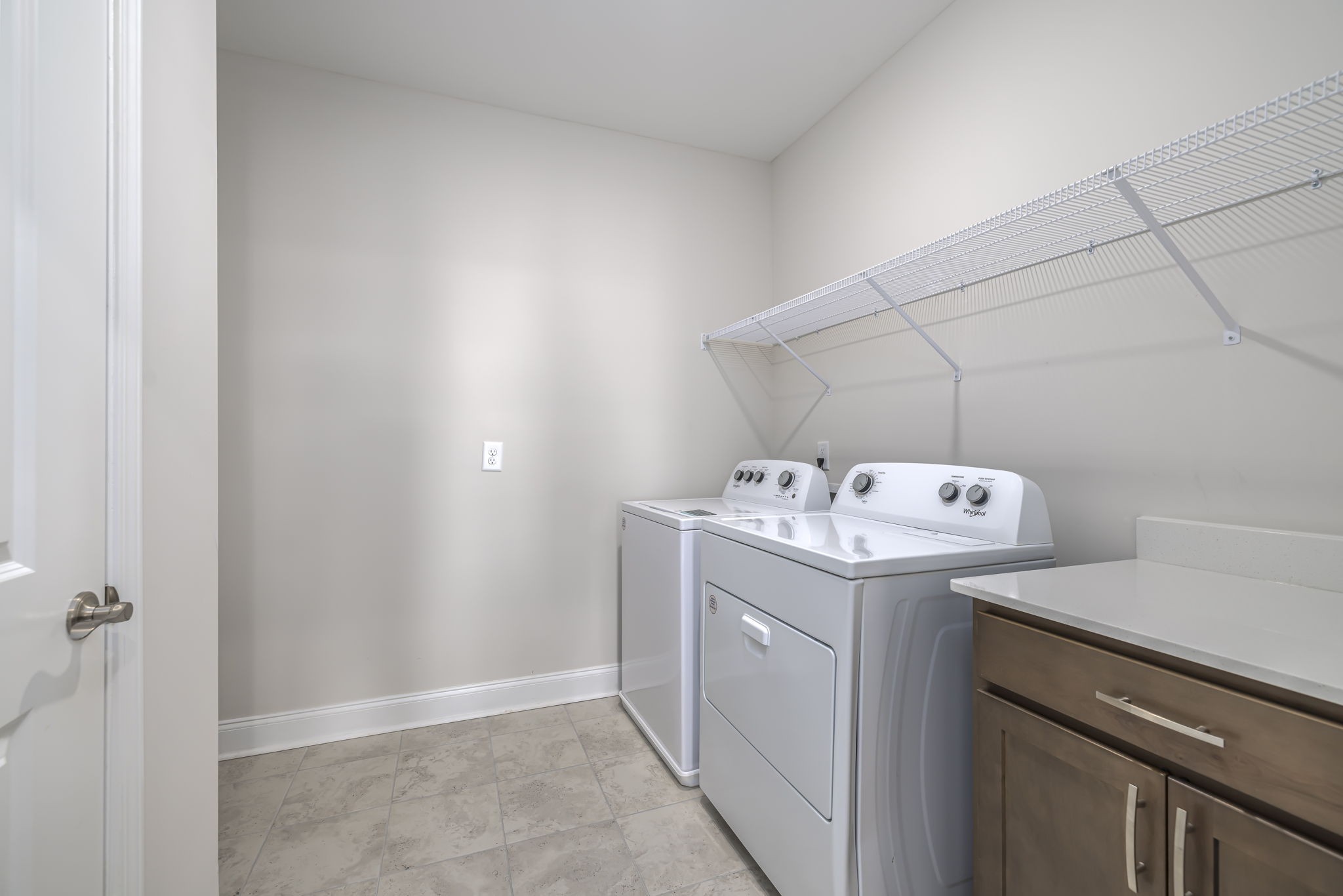 832 Goswell Dr Property Photo 23