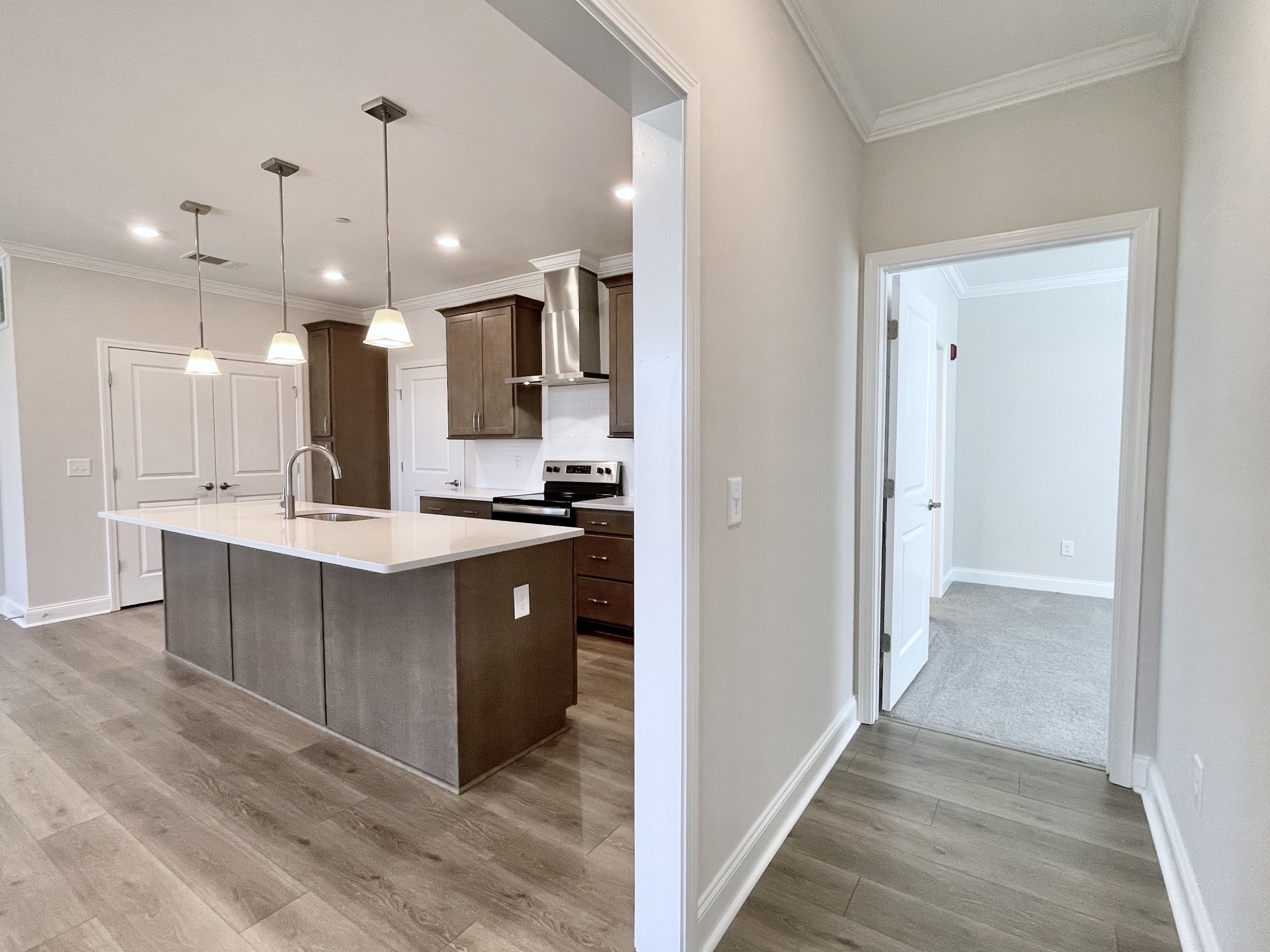 832 Goswell Dr Property Photo 37