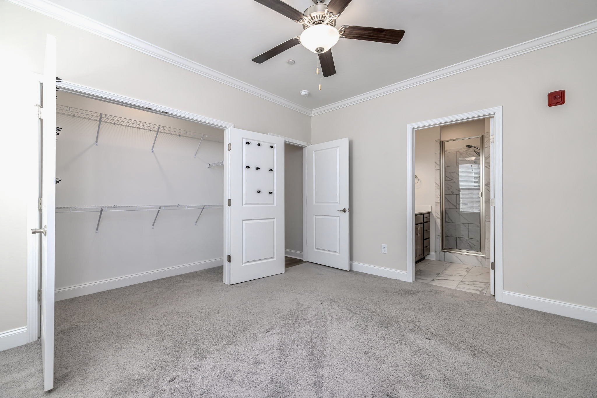 832 Goswell Dr Property Photo 40