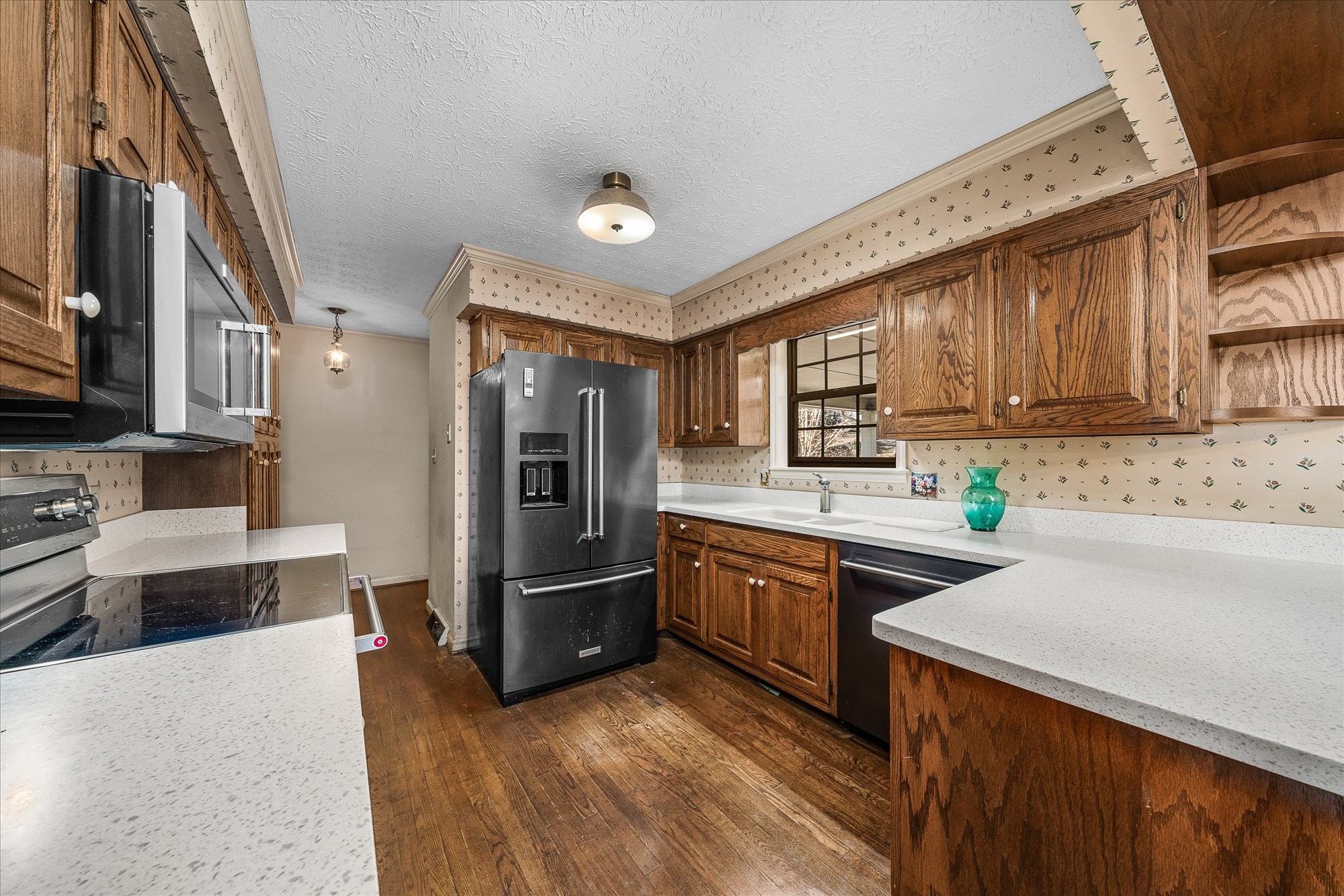 1645 Carriage Ln Property Photo 9