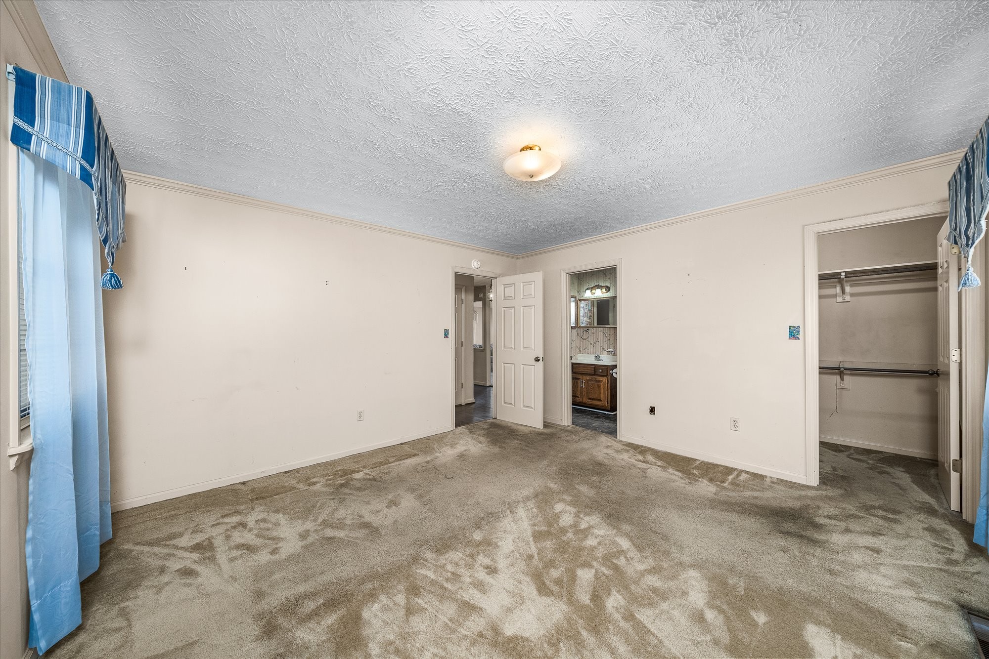 1645 Carriage Ln Property Photo 14