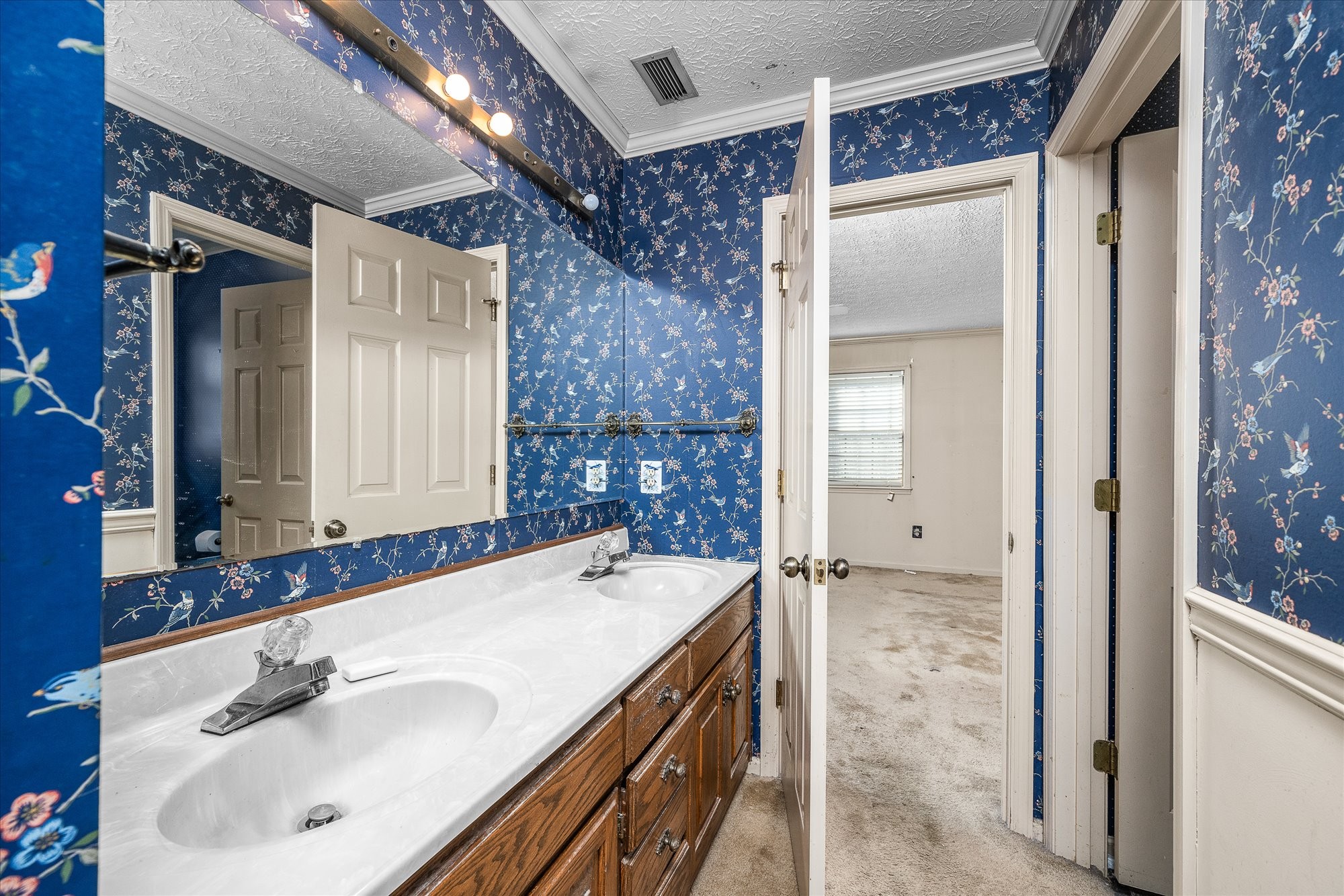 1645 Carriage Ln Property Photo 25