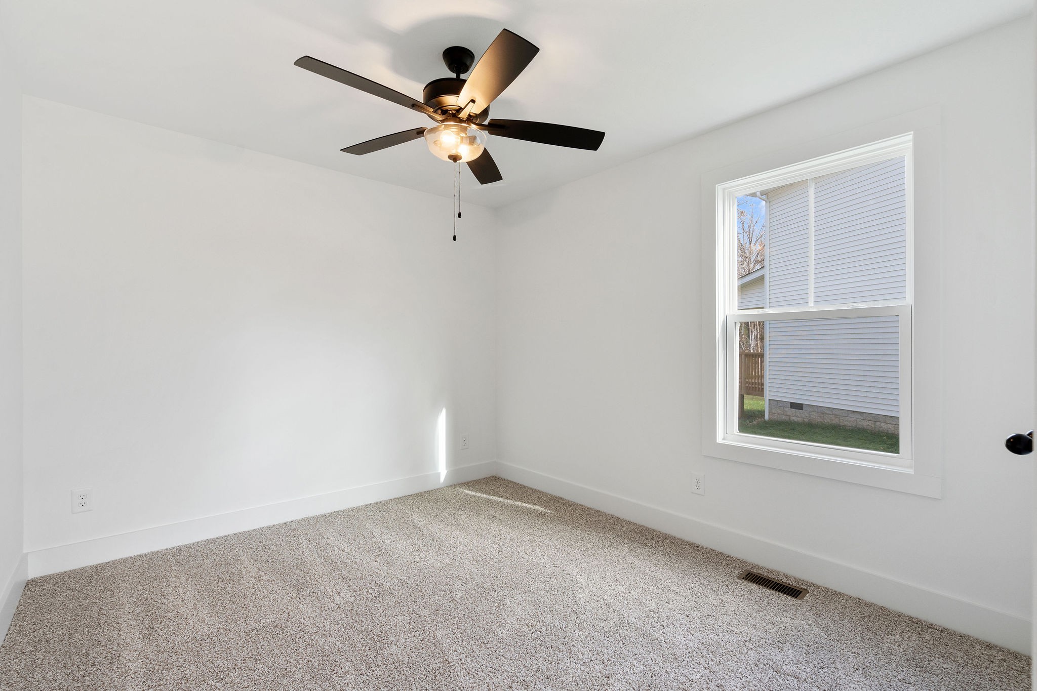 977 Andasia Way Property Photo 23