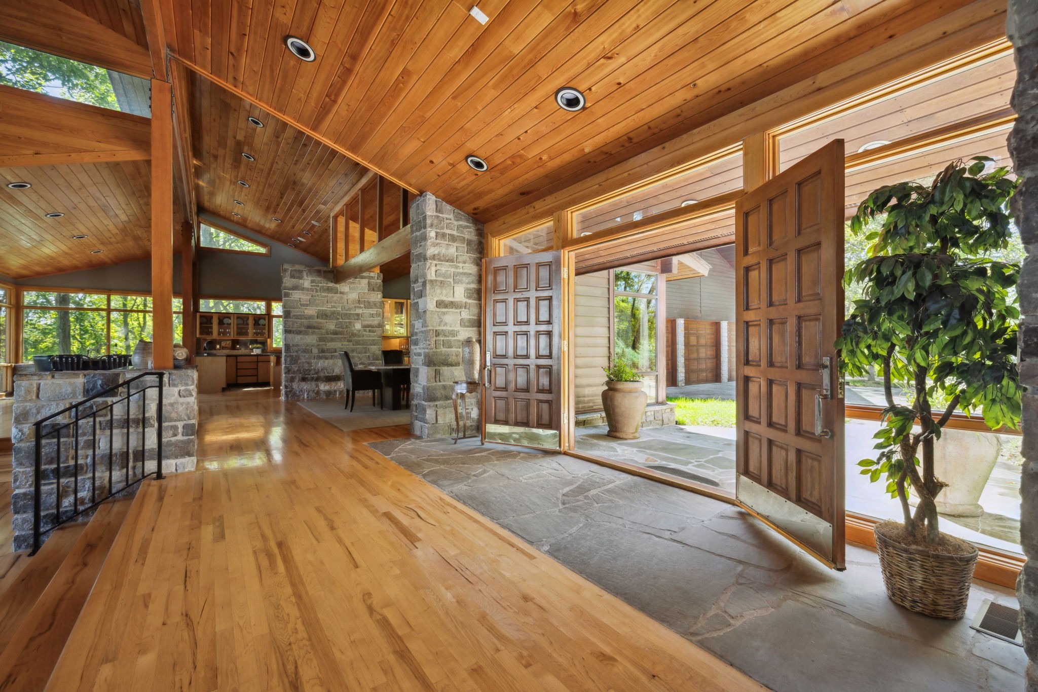 109 Jocelyn Hills Dr Property Photo 12