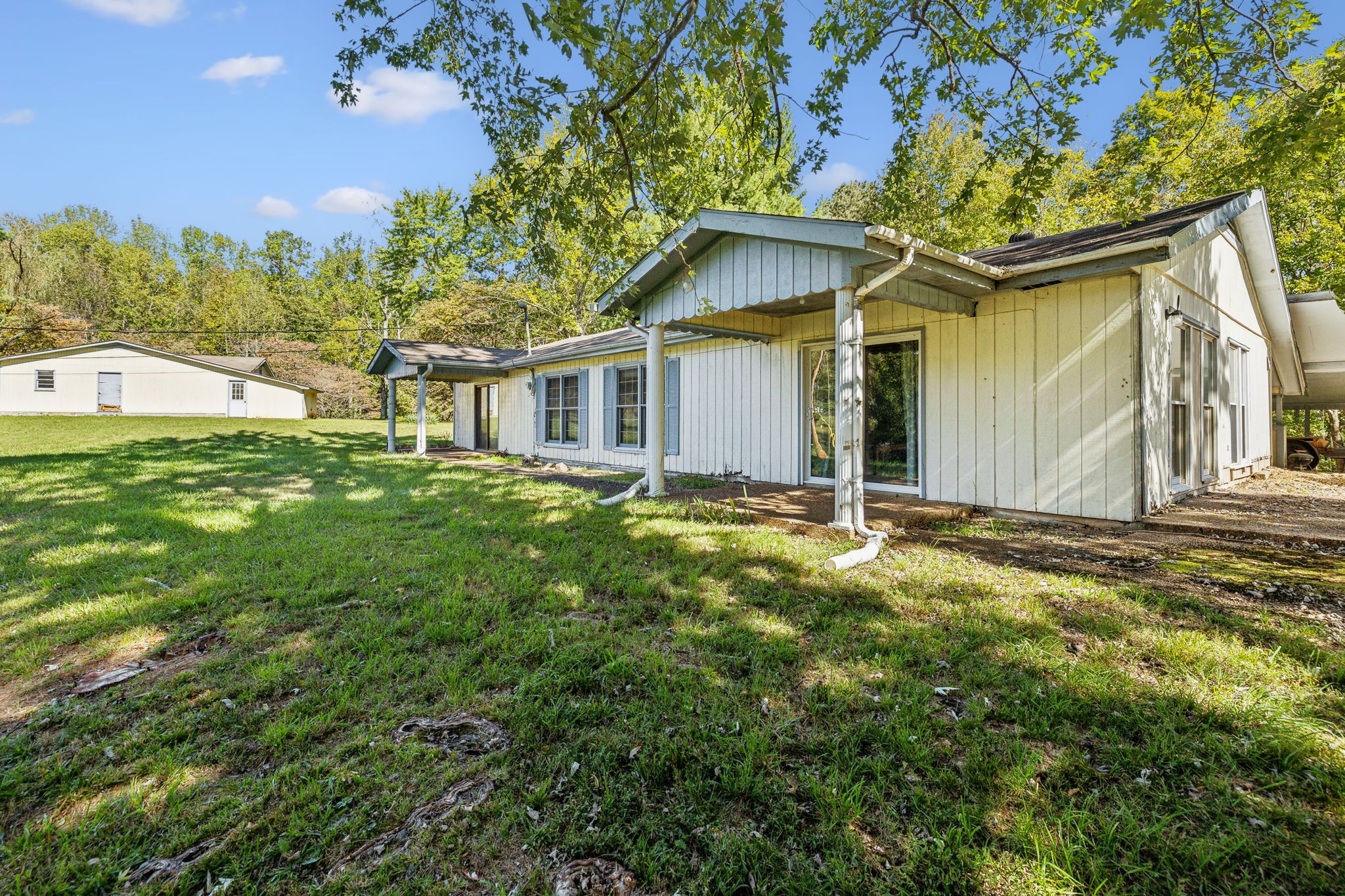 831 Damron Rd Property Photo 20