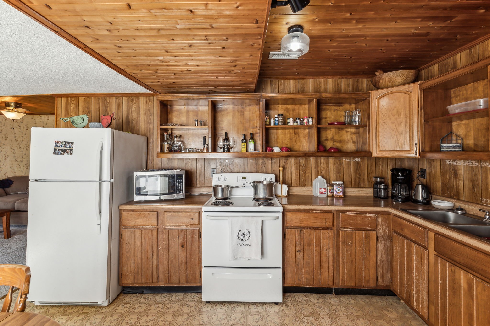 831 Damron Rd Property Photo 23