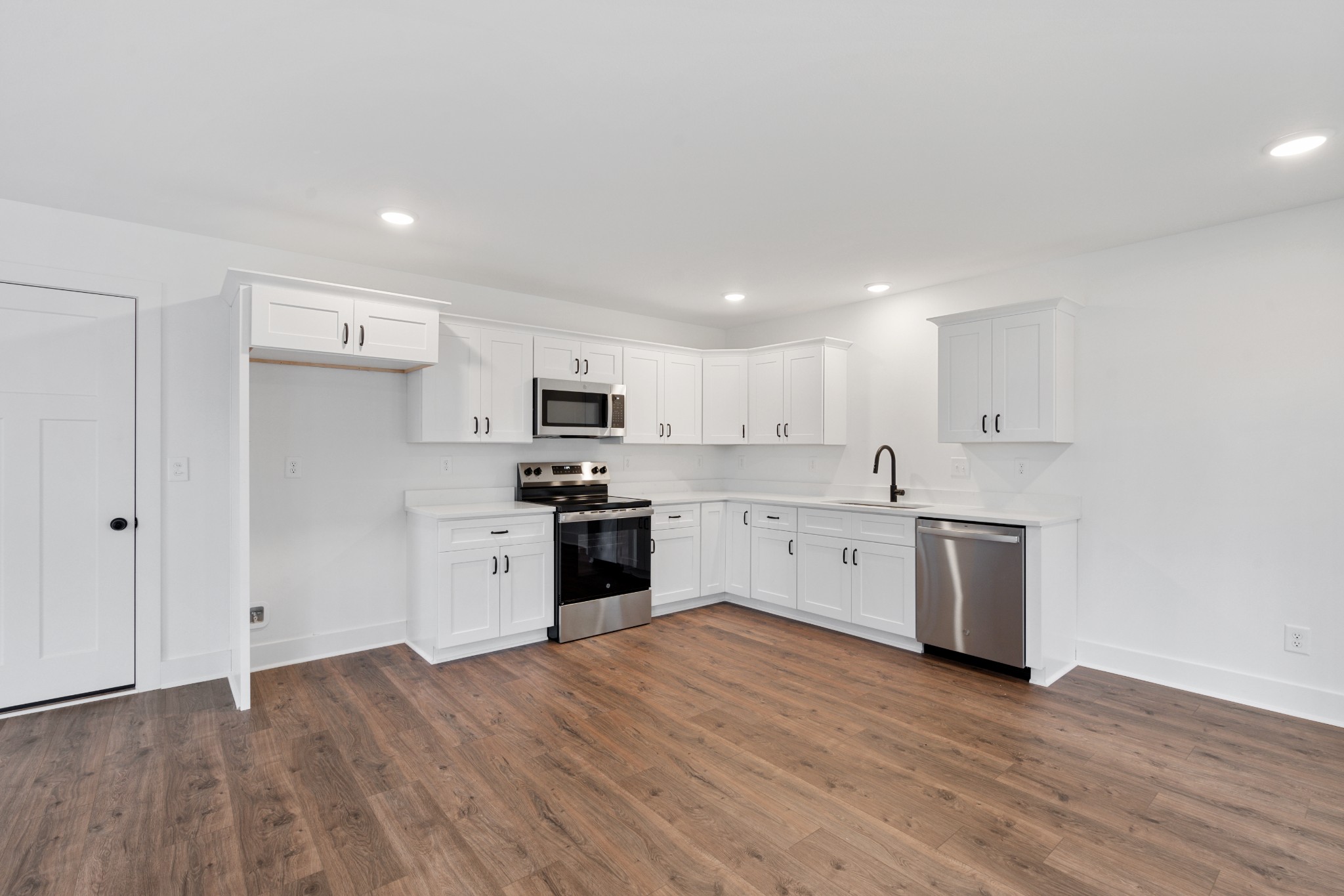 973 Andasia Way Property Photo 10