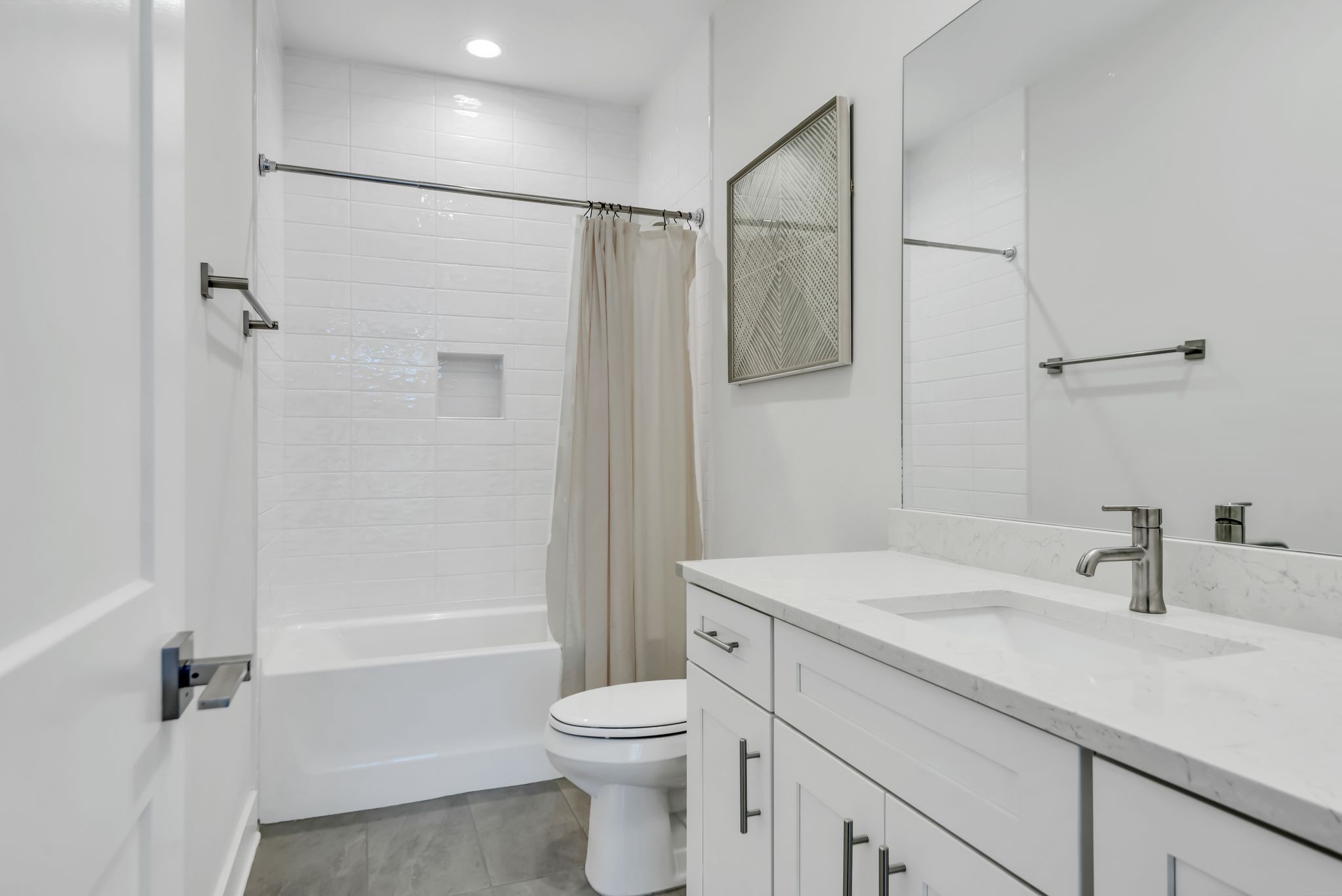 2176 Carson St Property Photo 8