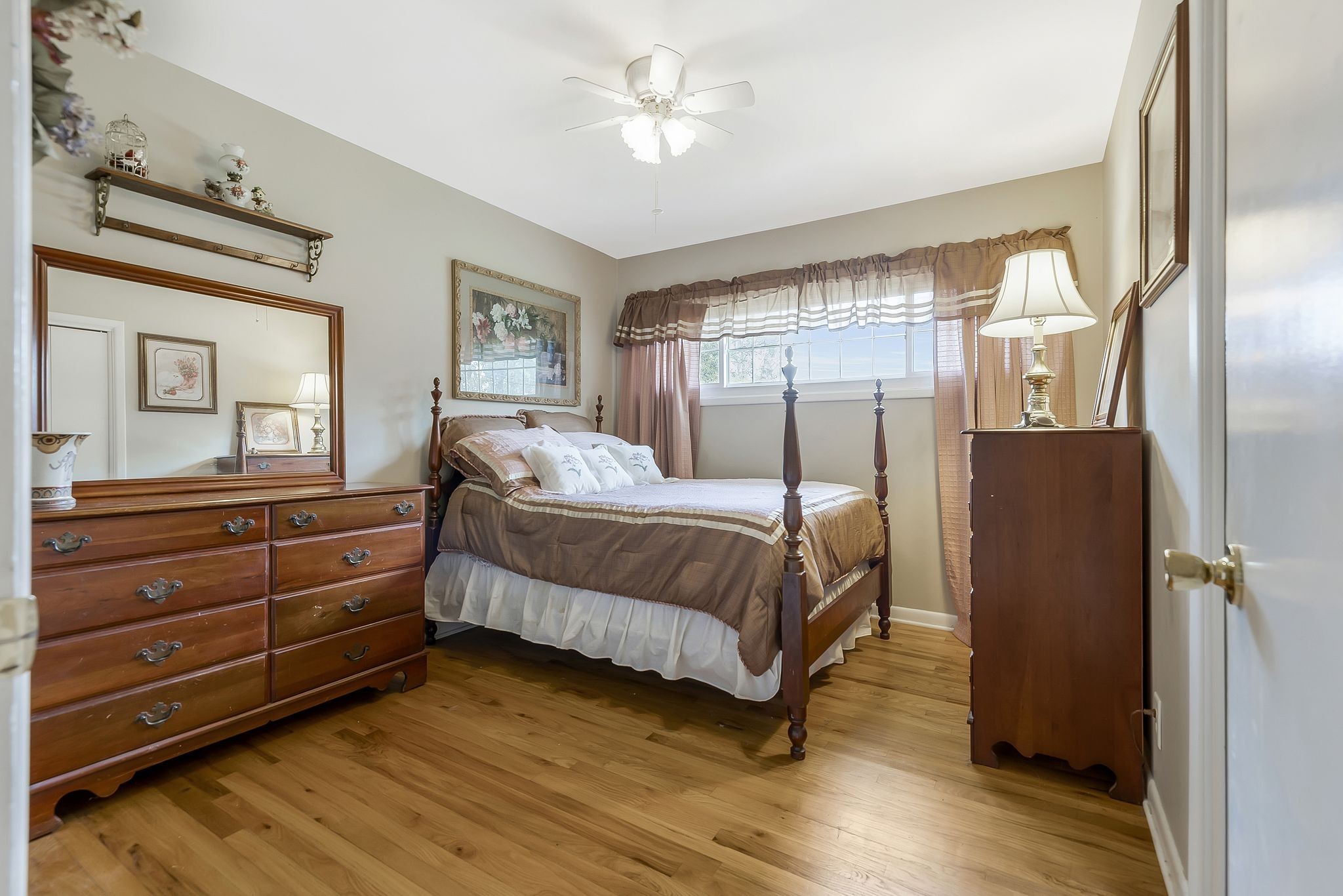 444 Manor Circle Property Photo 12