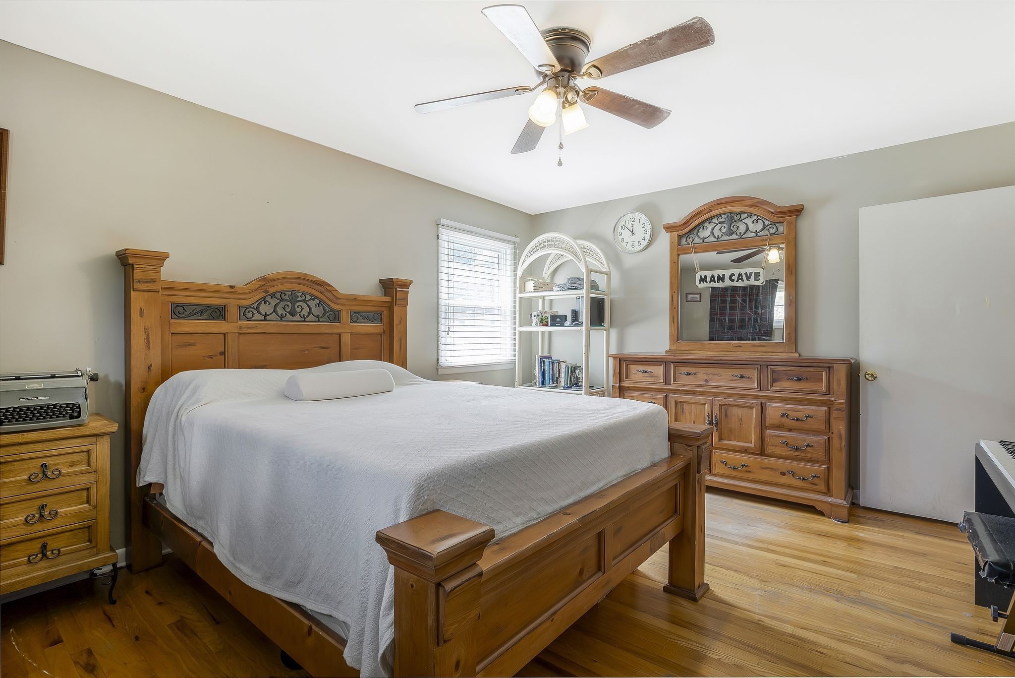 444 Manor Circle Property Photo 14