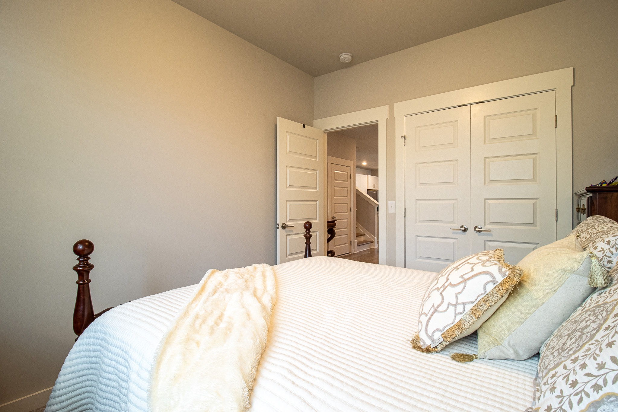 440 Golden Meadow Ln Property Photo 18