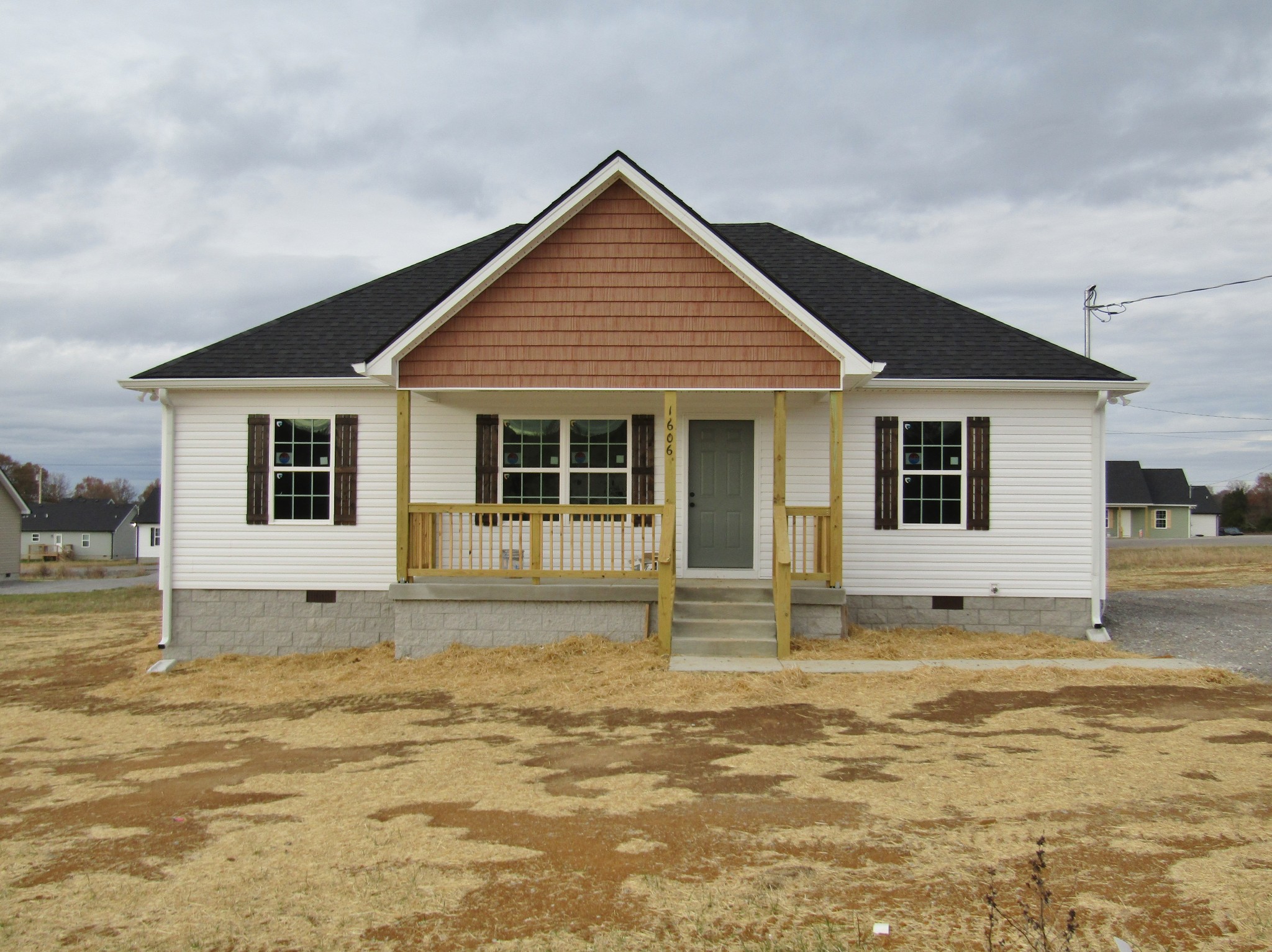 1606 Larry Dospil Dr Property Photo 1
