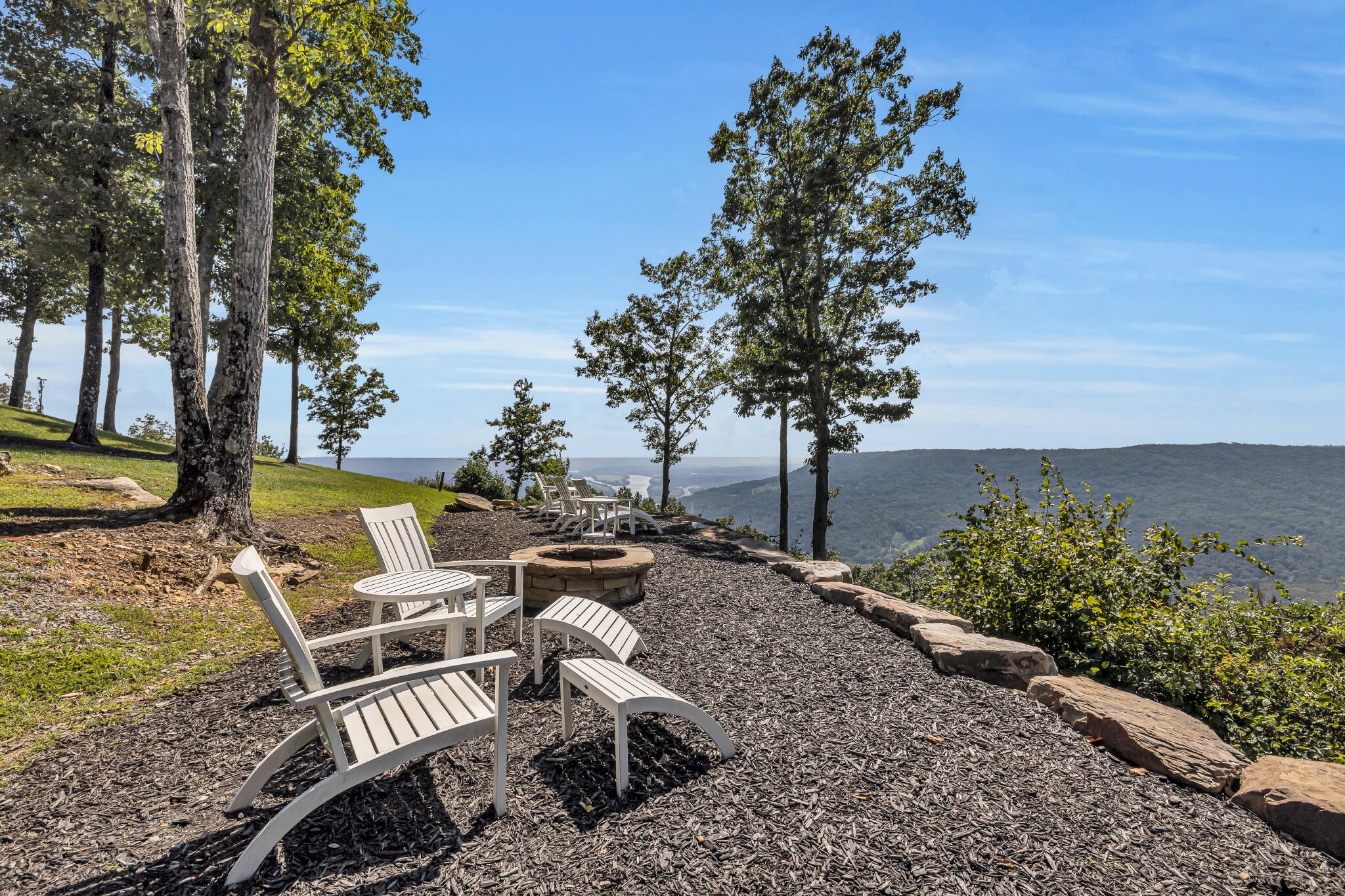 405 Boone Pass Property Photo 52
