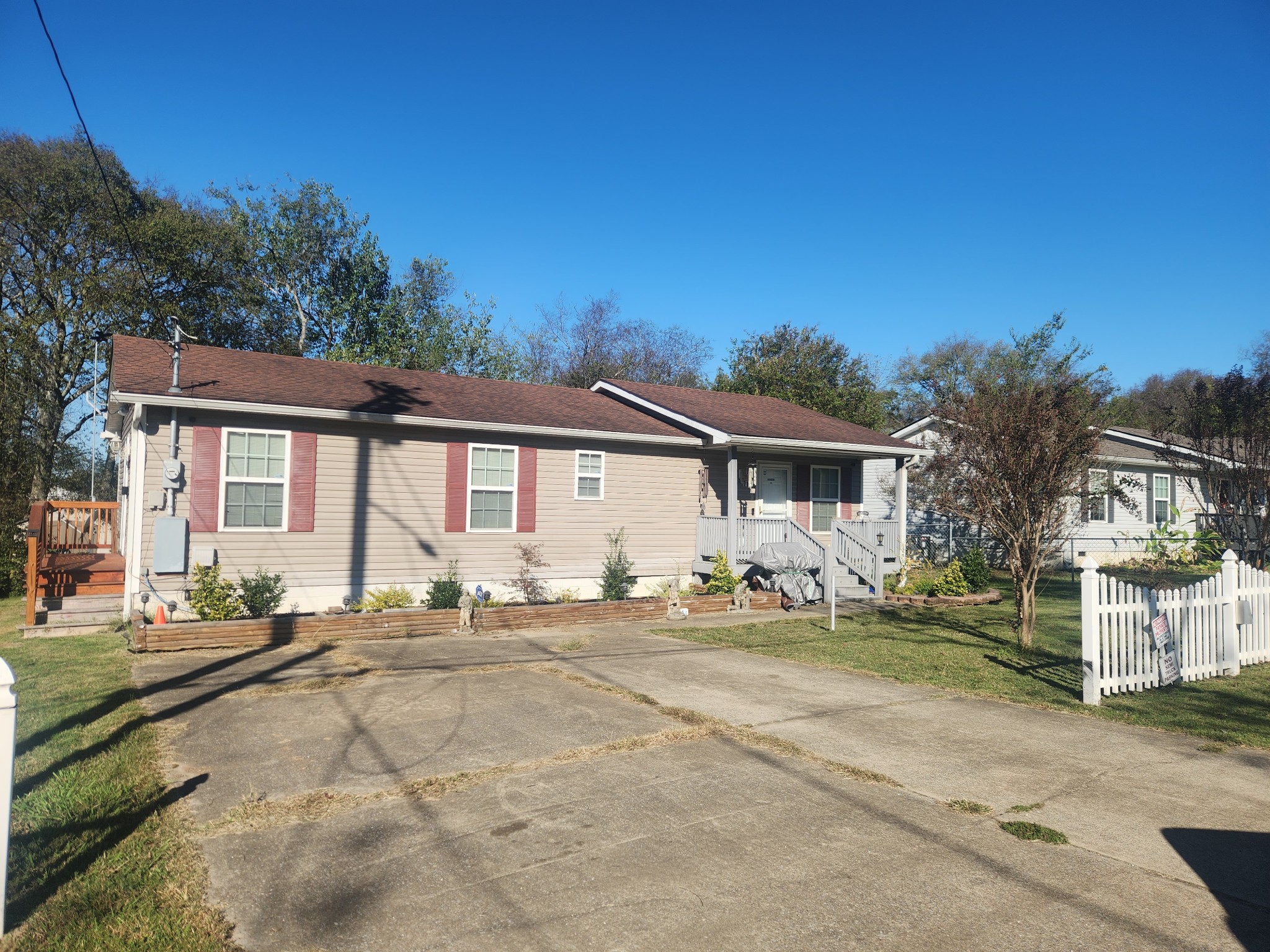 712 Mulberry St Property Photo 2