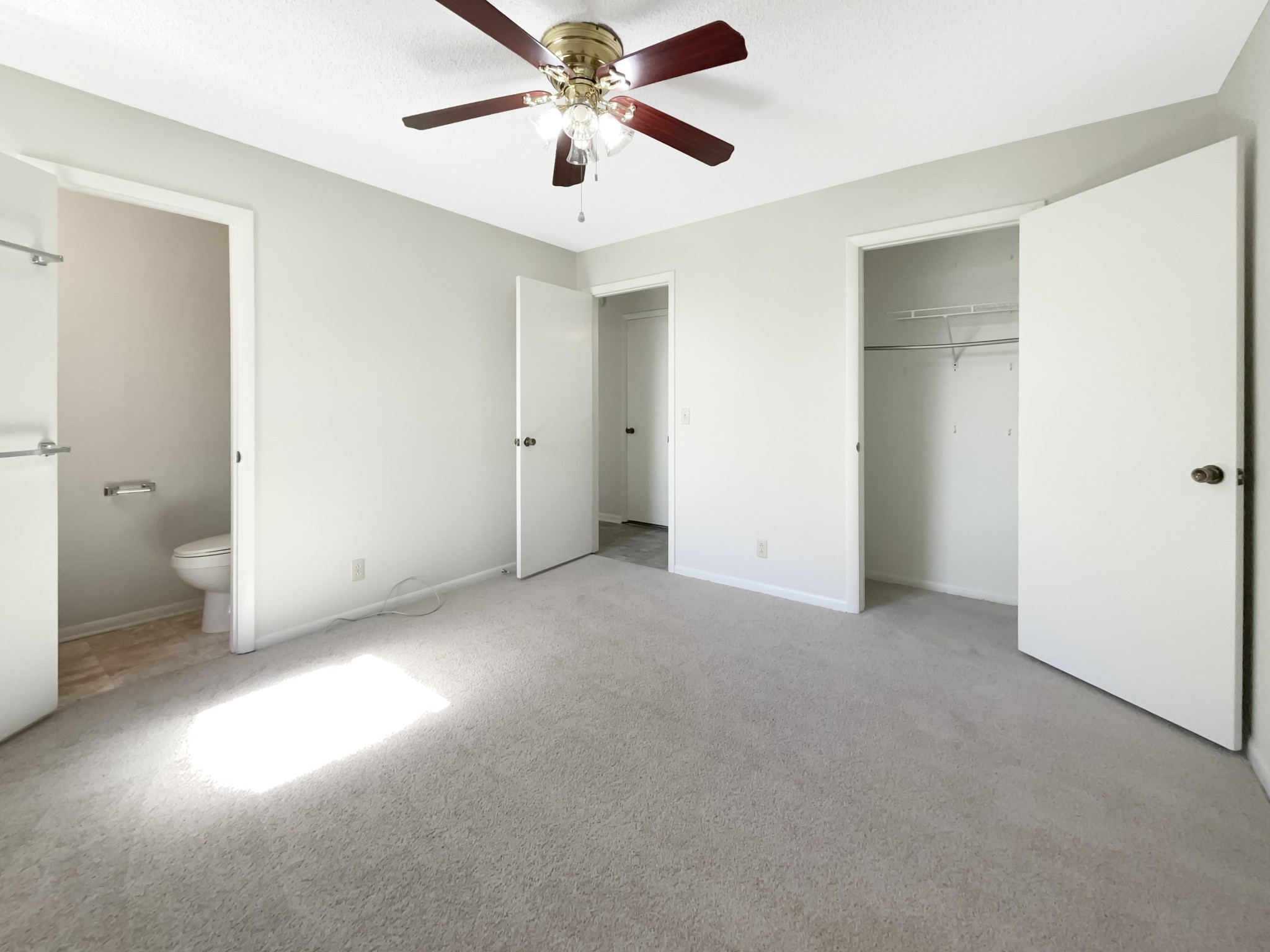 653 Putnam Dr Property Photo 16