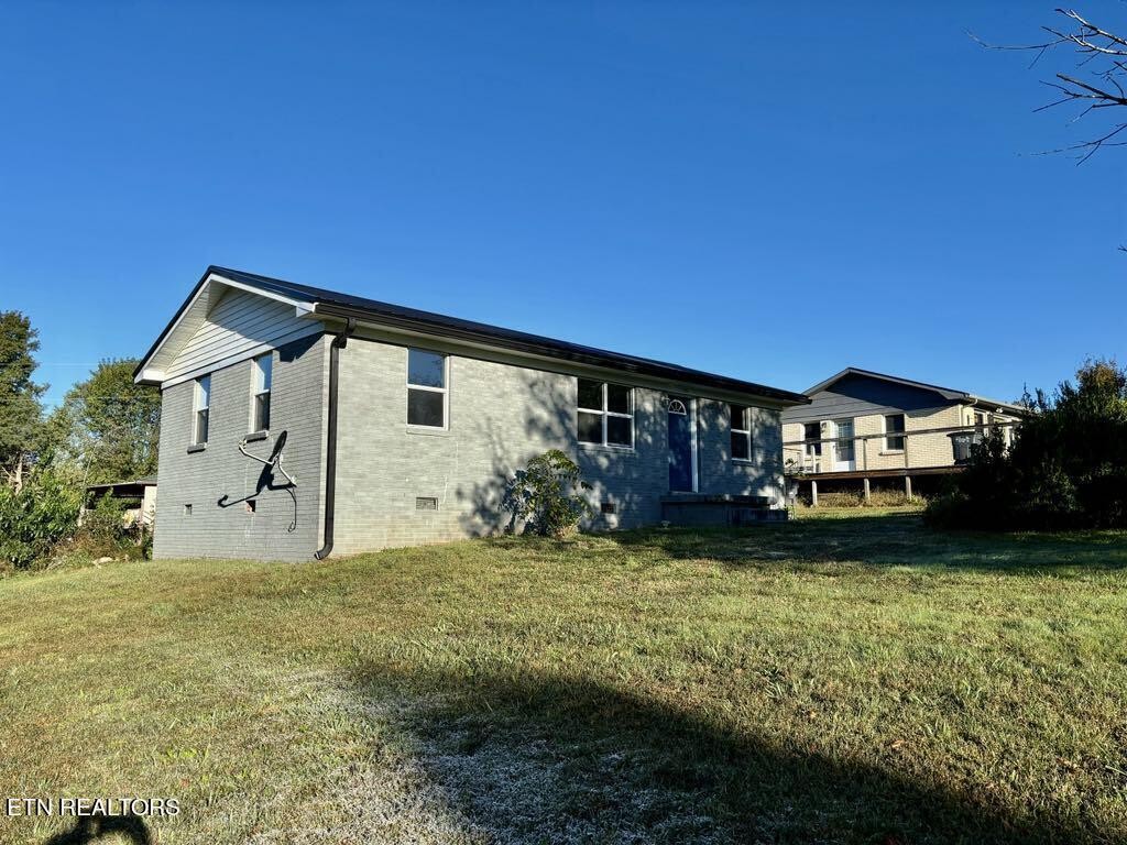 131 Christie Cir Property Photo 4