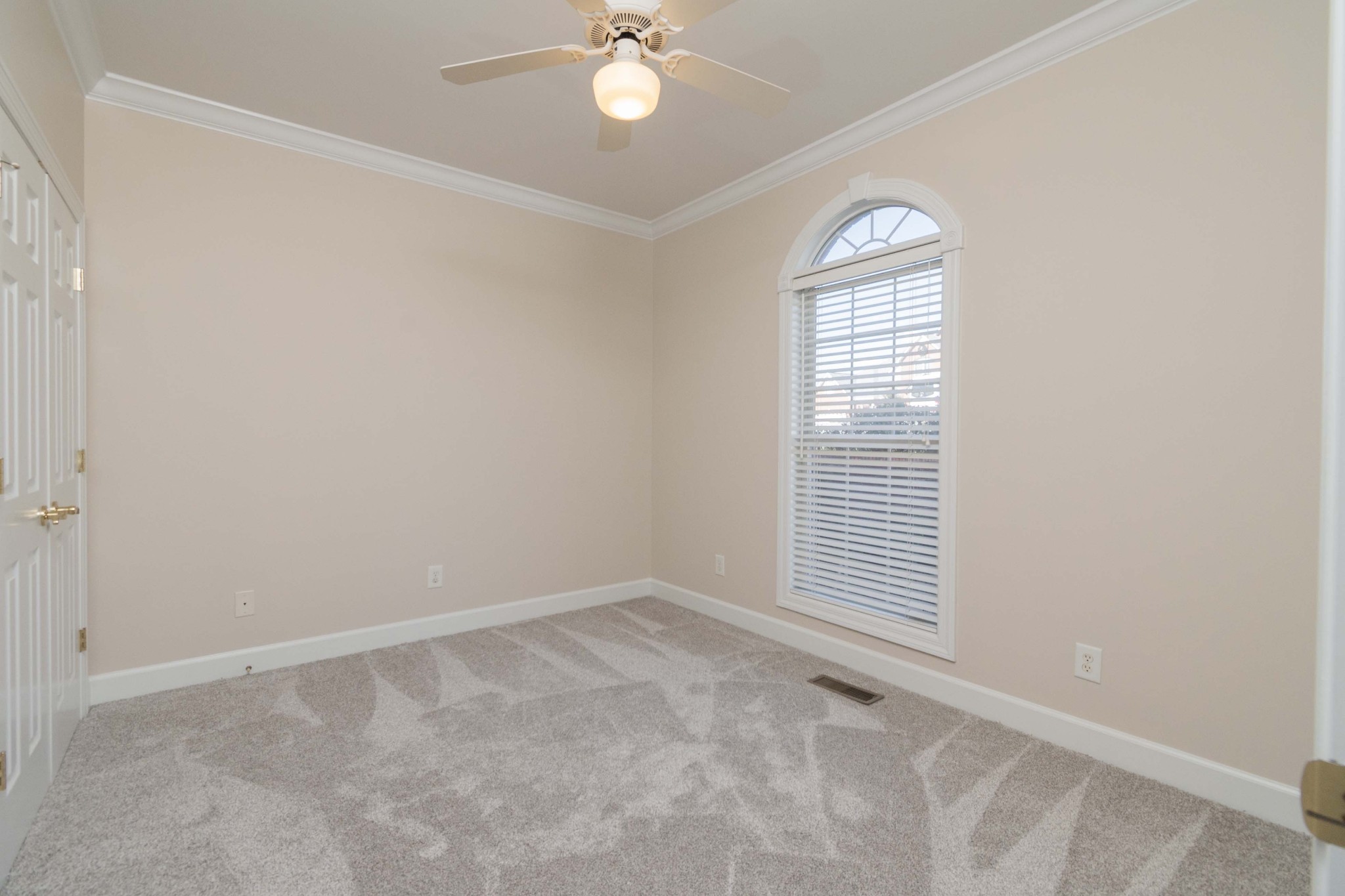 202 Houston Hills Dr Property Photo 9