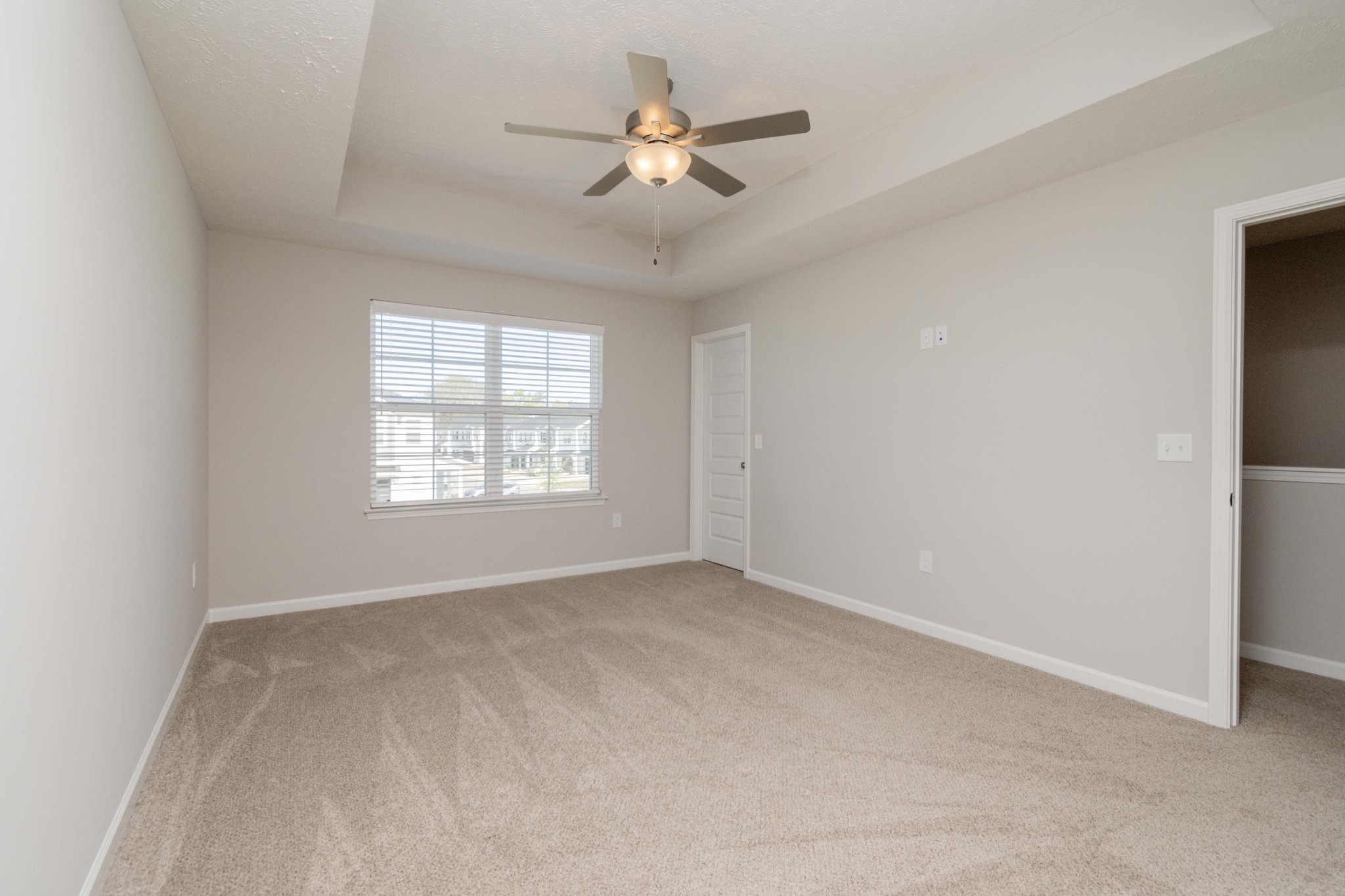 1852 Bethpage Dr Property Photo 15