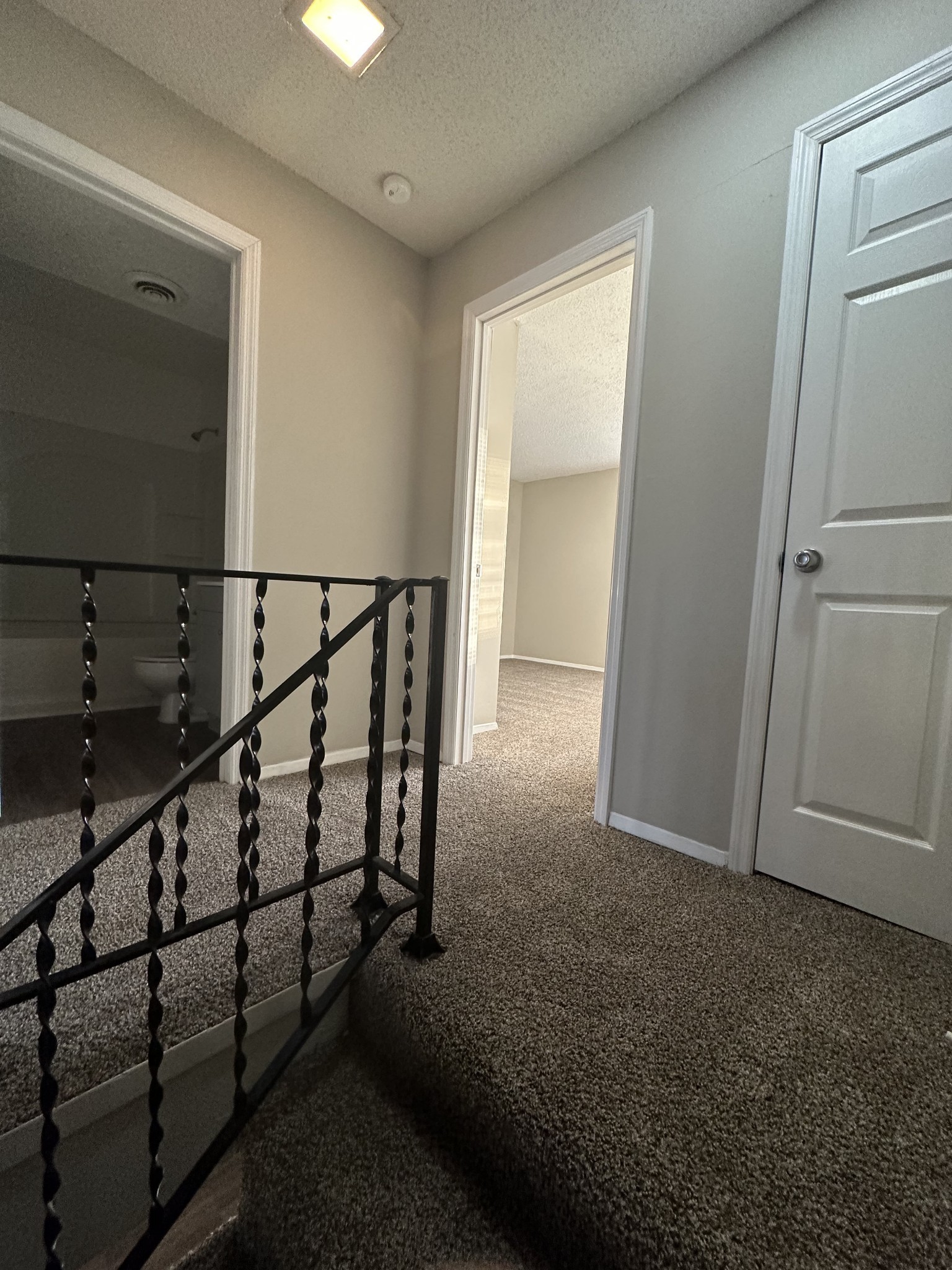 1057 Harold Dr Property Photo 6